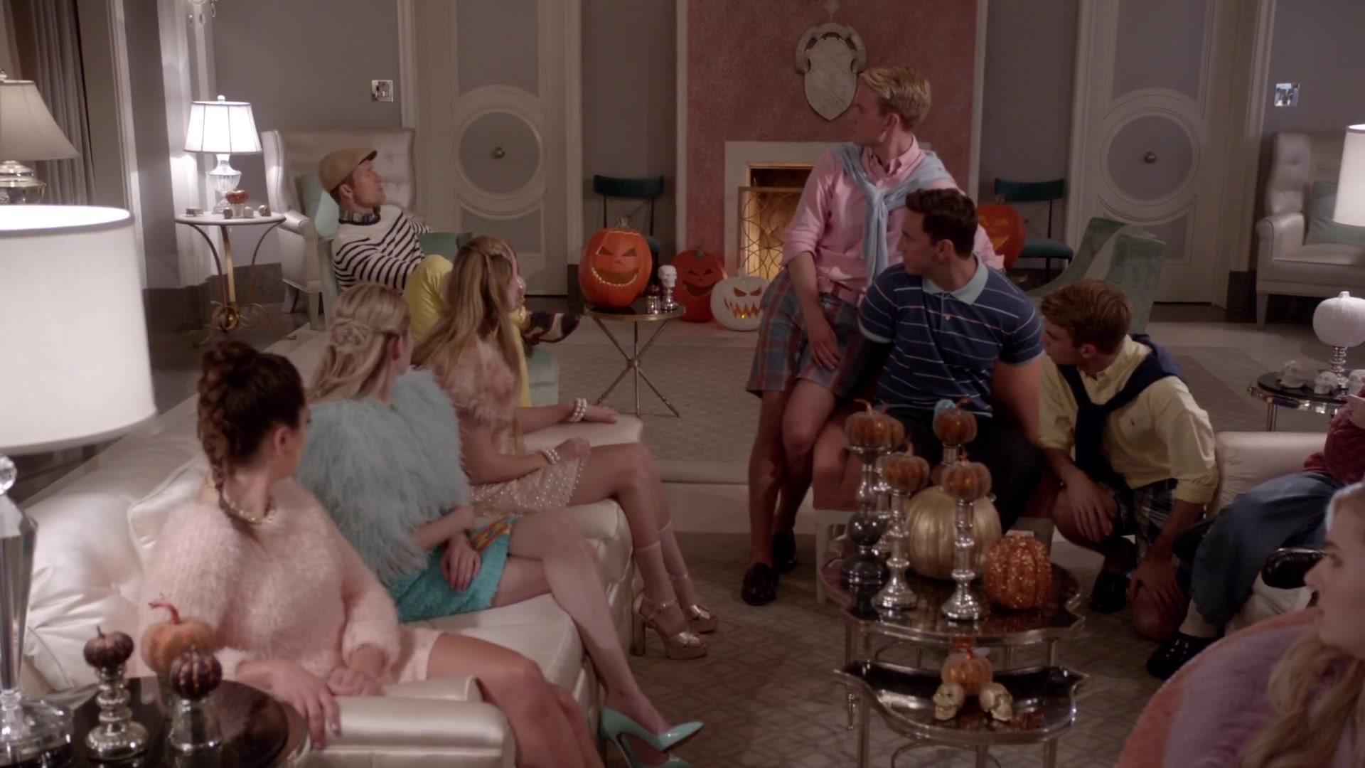 Scream_Queens_2015_S01E05_Pumpkin_Patch_1080p_1007.jpg