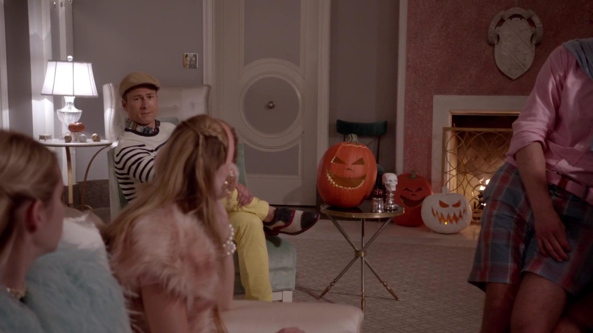 Scream_Queens_2015_S01E05_Pumpkin_Patch_1080p_1039.jpg