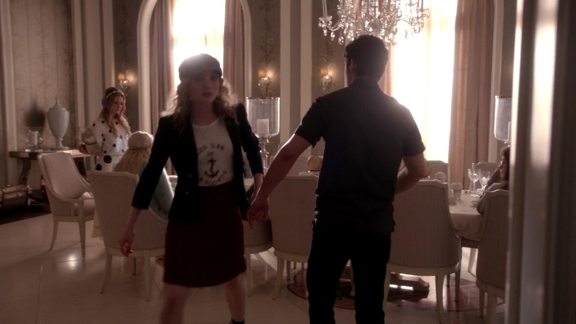 Scream_Queens_2015_S01E05_Pumpkin_Patch_1080p_2472.jpg