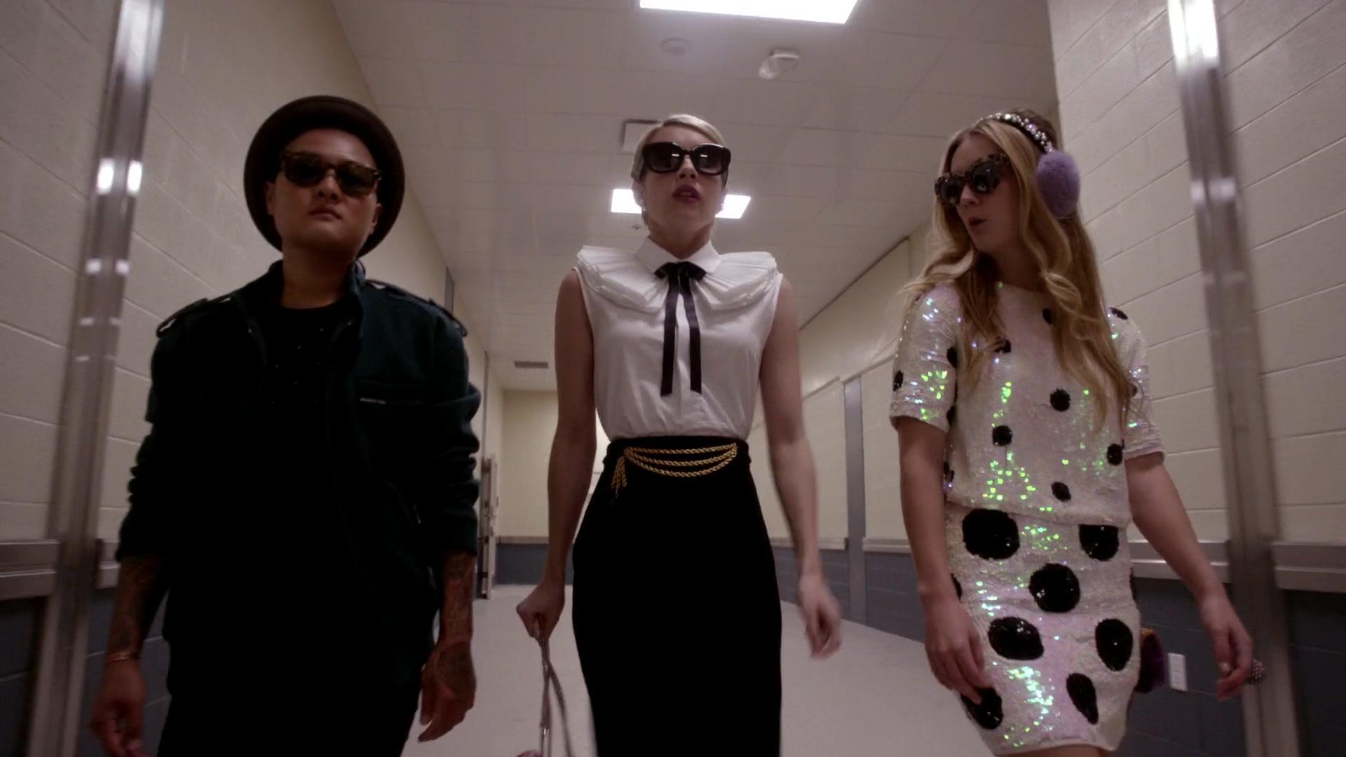 Scream_Queens_2015_S01E05_Pumpkin_Patch_1080p_3004.jpg