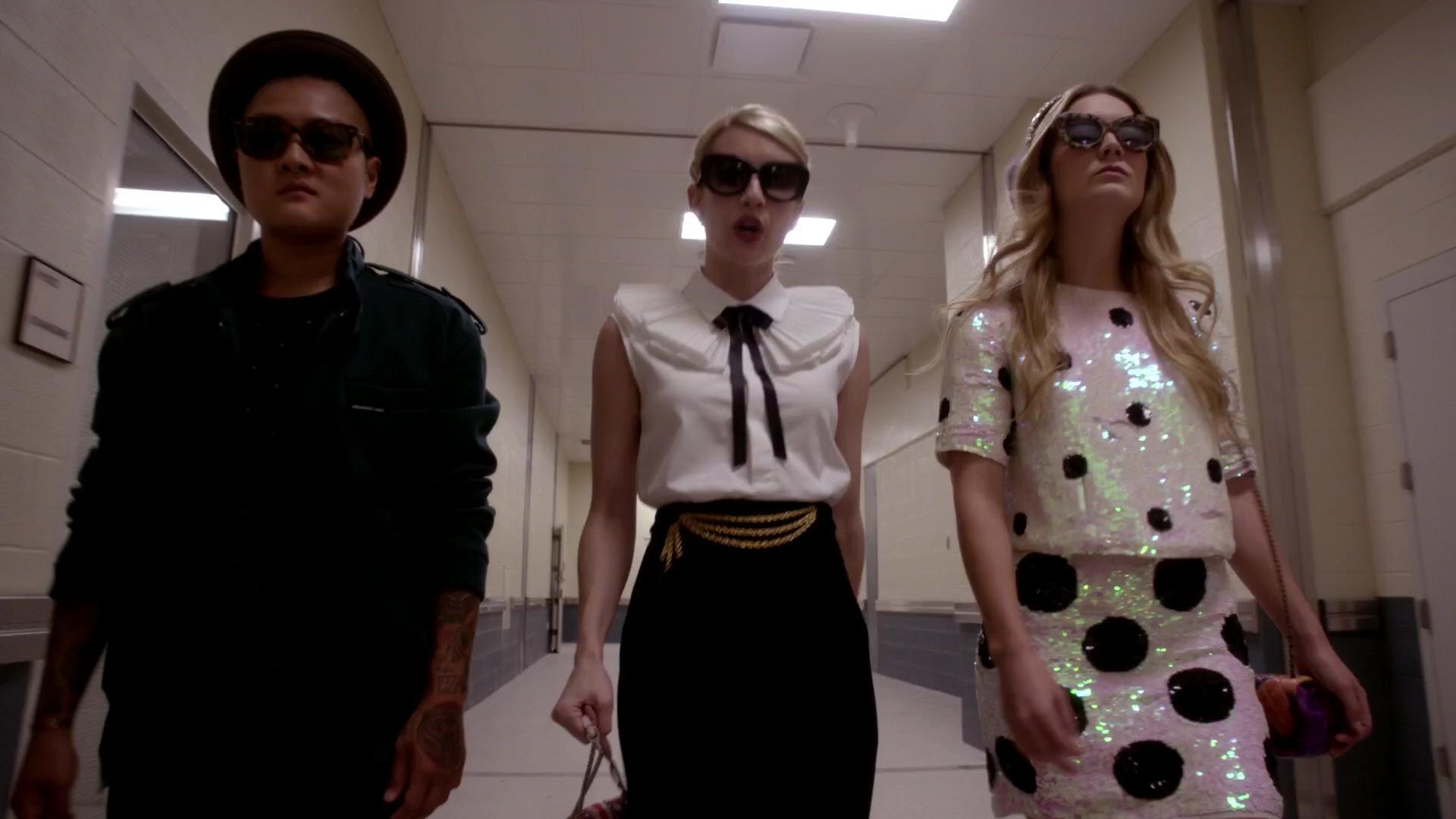 Scream_Queens_2015_S01E05_Pumpkin_Patch_1080p_3010.jpg