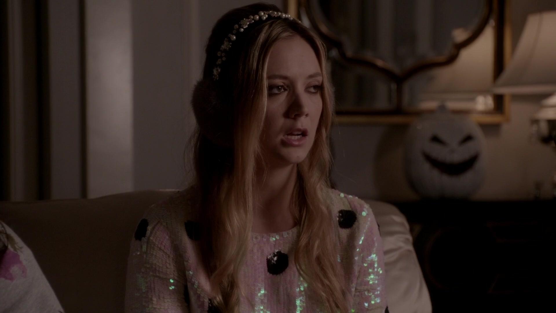 Scream_Queens_2015_S01E05_Pumpkin_Patch_1080p_5735.jpg