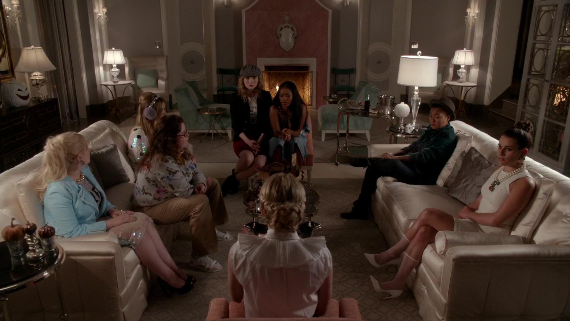Scream_Queens_2015_S01E06_Seven_Minutes_in_Hell_0334.jpg