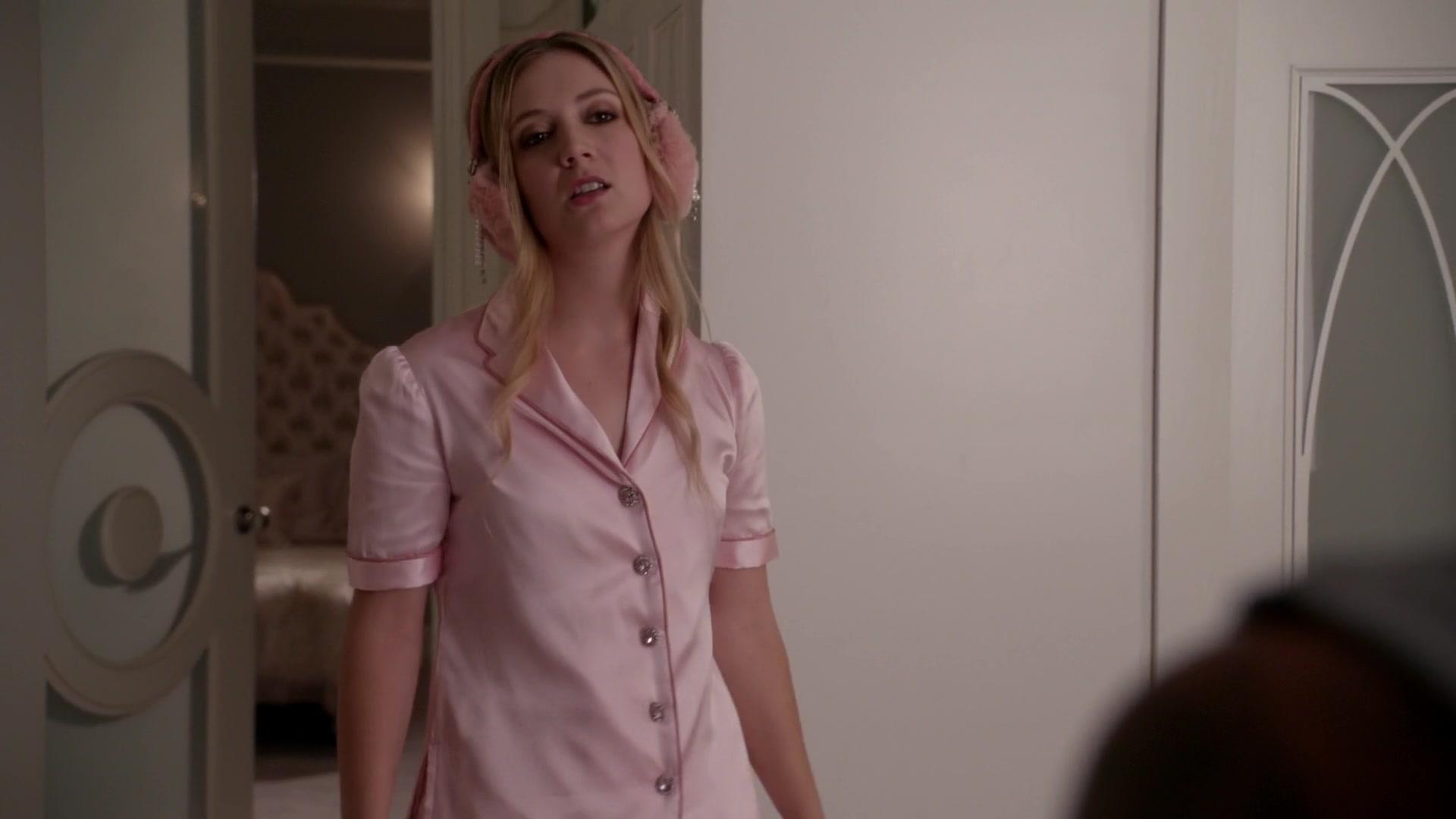 Scream_Queens_2015_S01E06_Seven_Minutes_in_Hell_1621.jpg