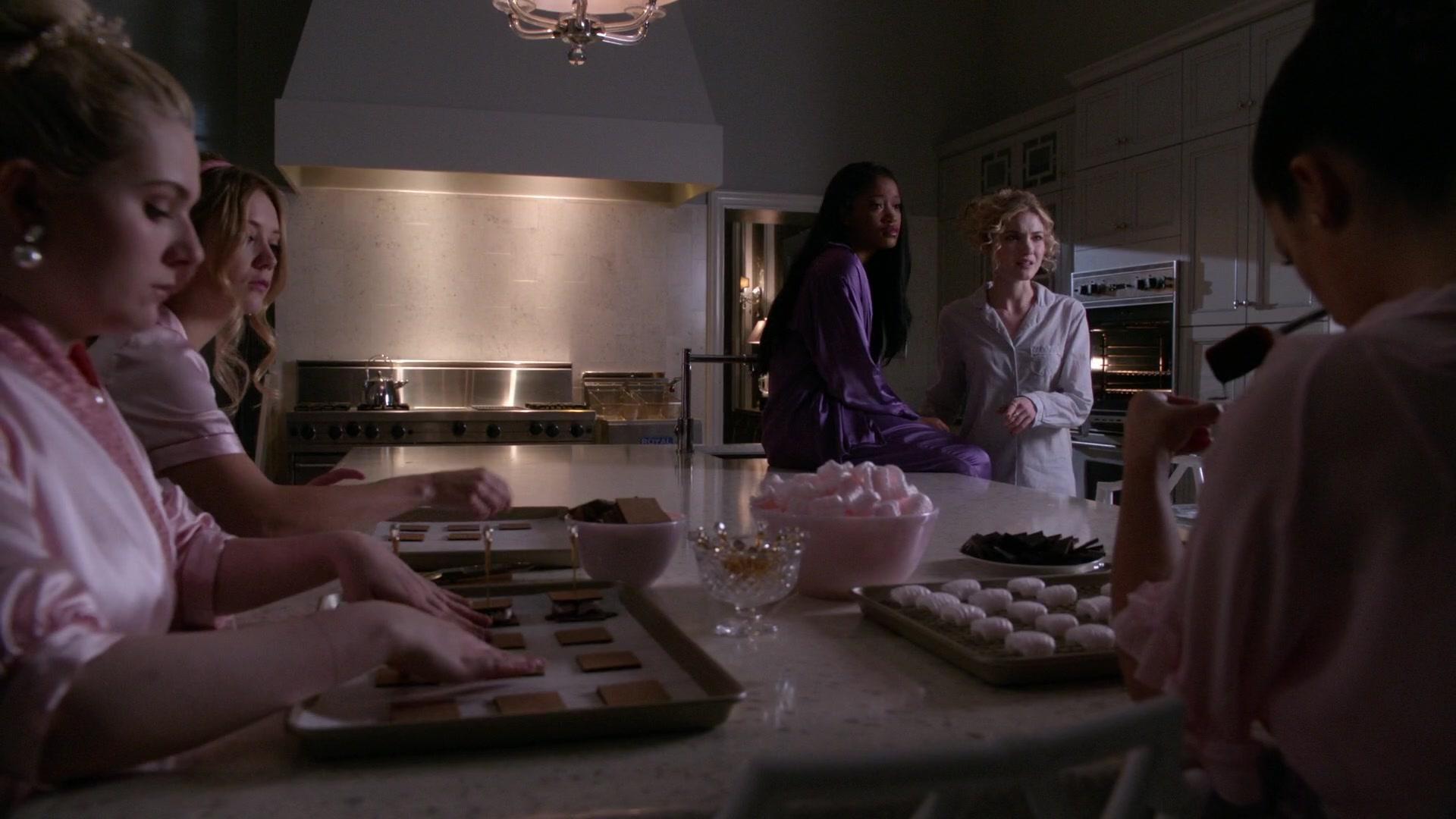 Scream_Queens_2015_S01E06_Seven_Minutes_in_Hell_1830.jpg