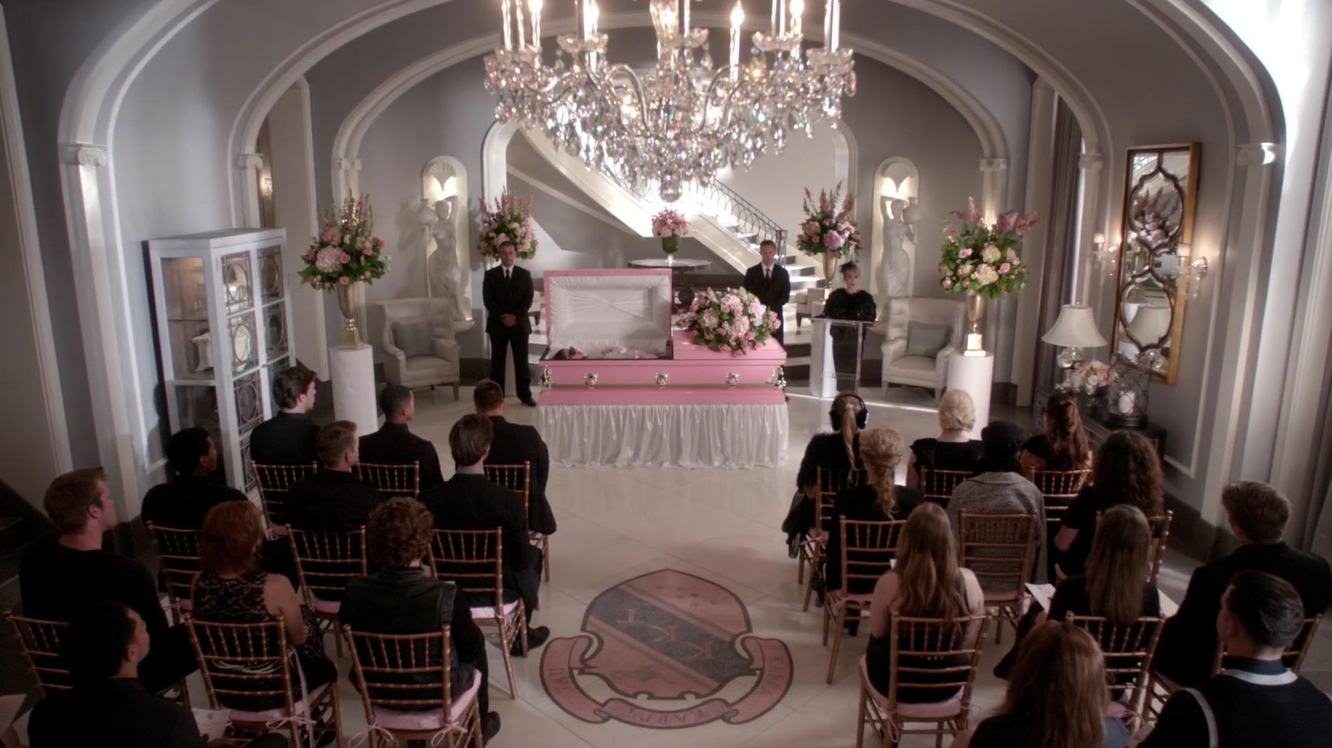 Scream_Queens_2015_S01E07_Beware_of_Young_Girls_0221.jpg Scream_Queens_2015_S01E07_Beware_of_Young_Girls_0221.jpg