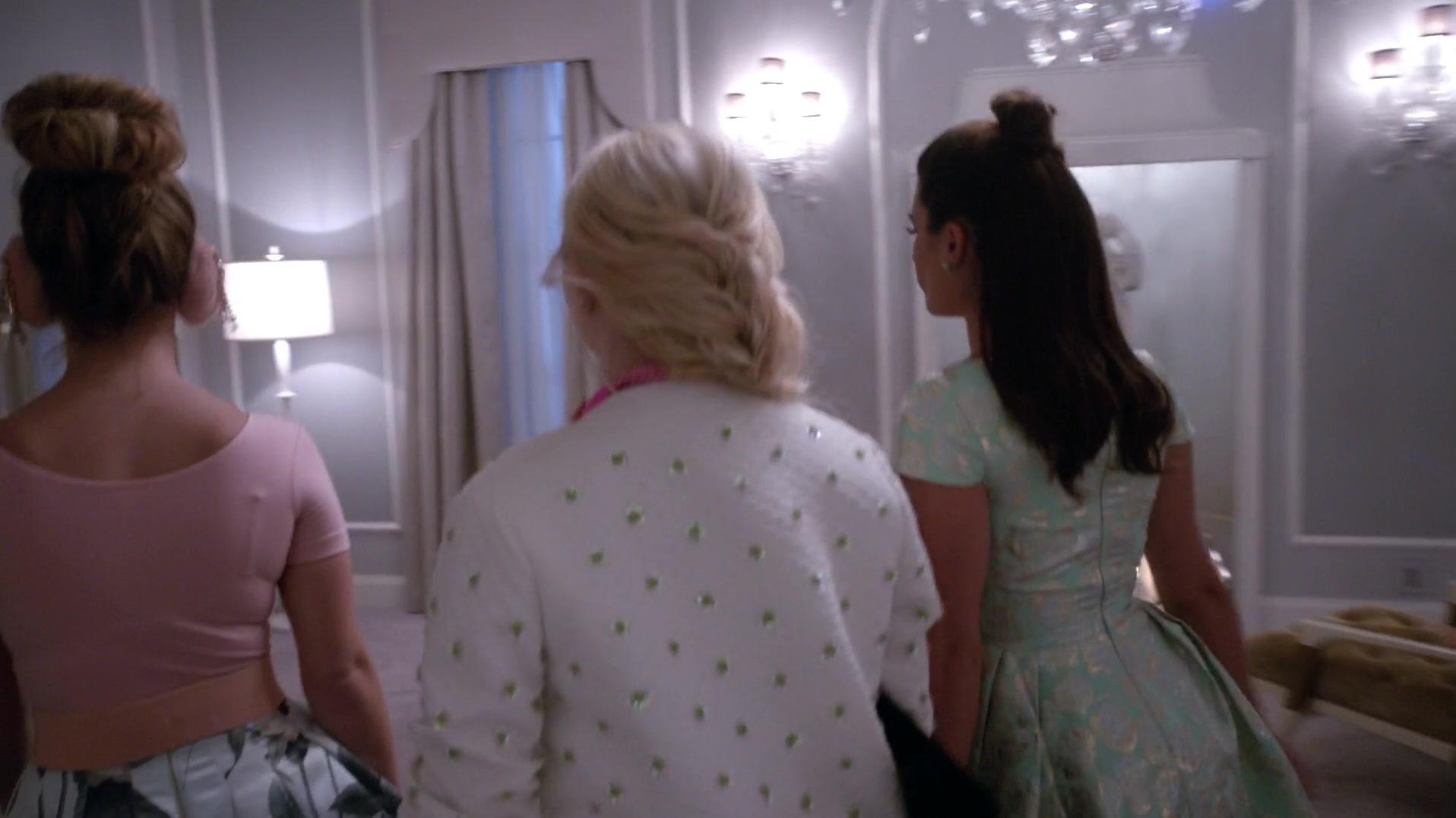 Scream_Queens_2015_S01E07_Beware_of_Young_Girls_0379.jpg