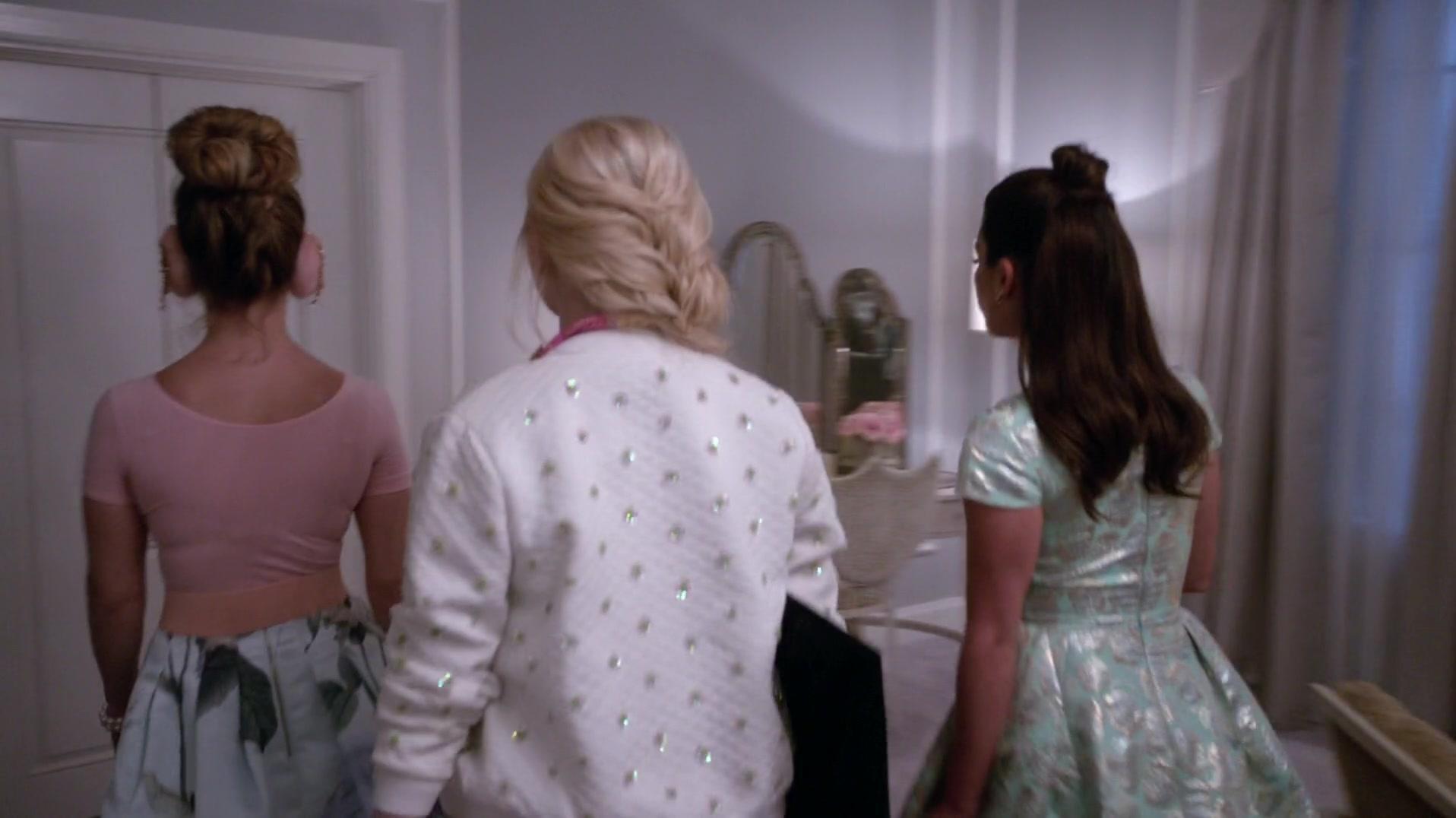 Scream_Queens_2015_S01E07_Beware_of_Young_Girls_0382.jpg
