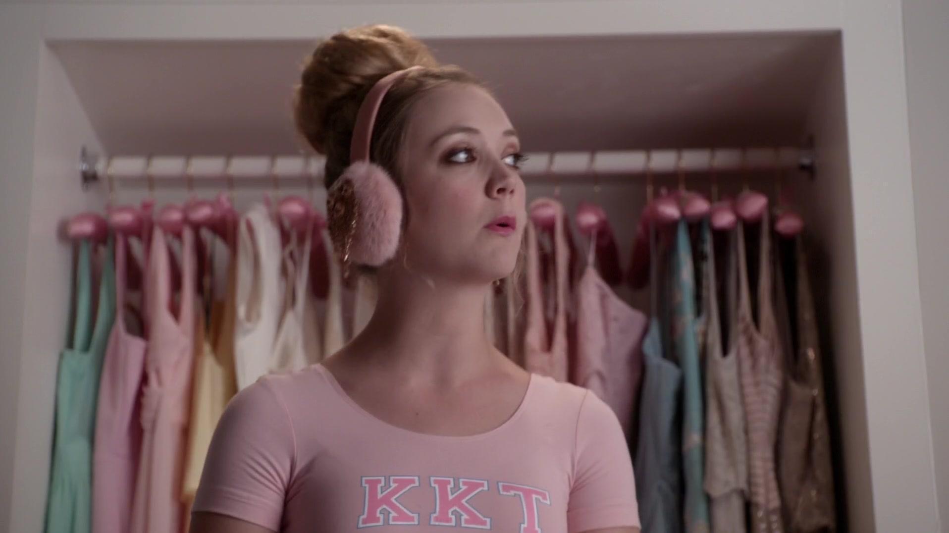 Scream_Queens_2015_S01E07_Beware_of_Young_Girls_0520.jpg