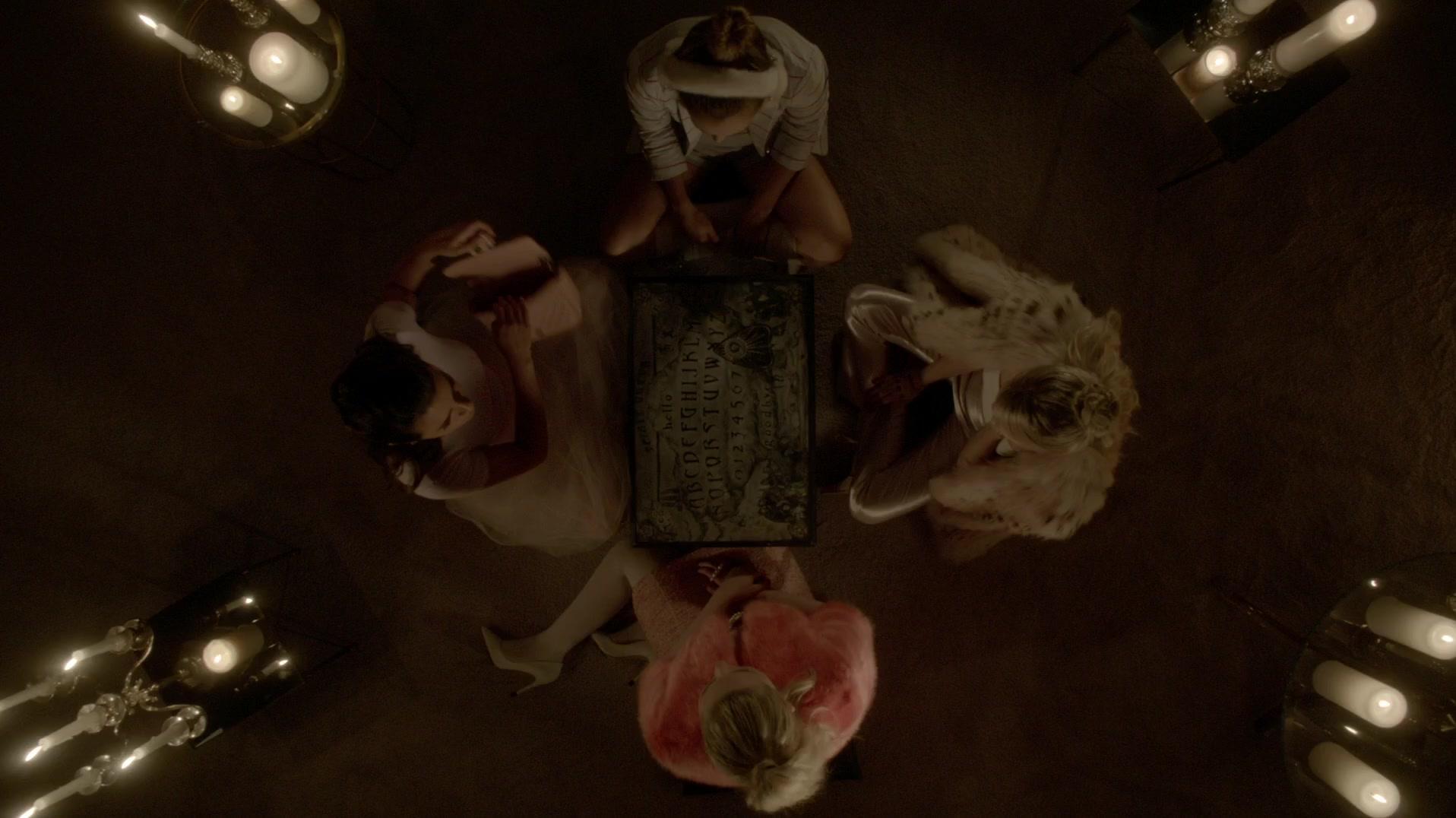 Scream_Queens_2015_S01E07_Beware_of_Young_Girls_4115.jpg