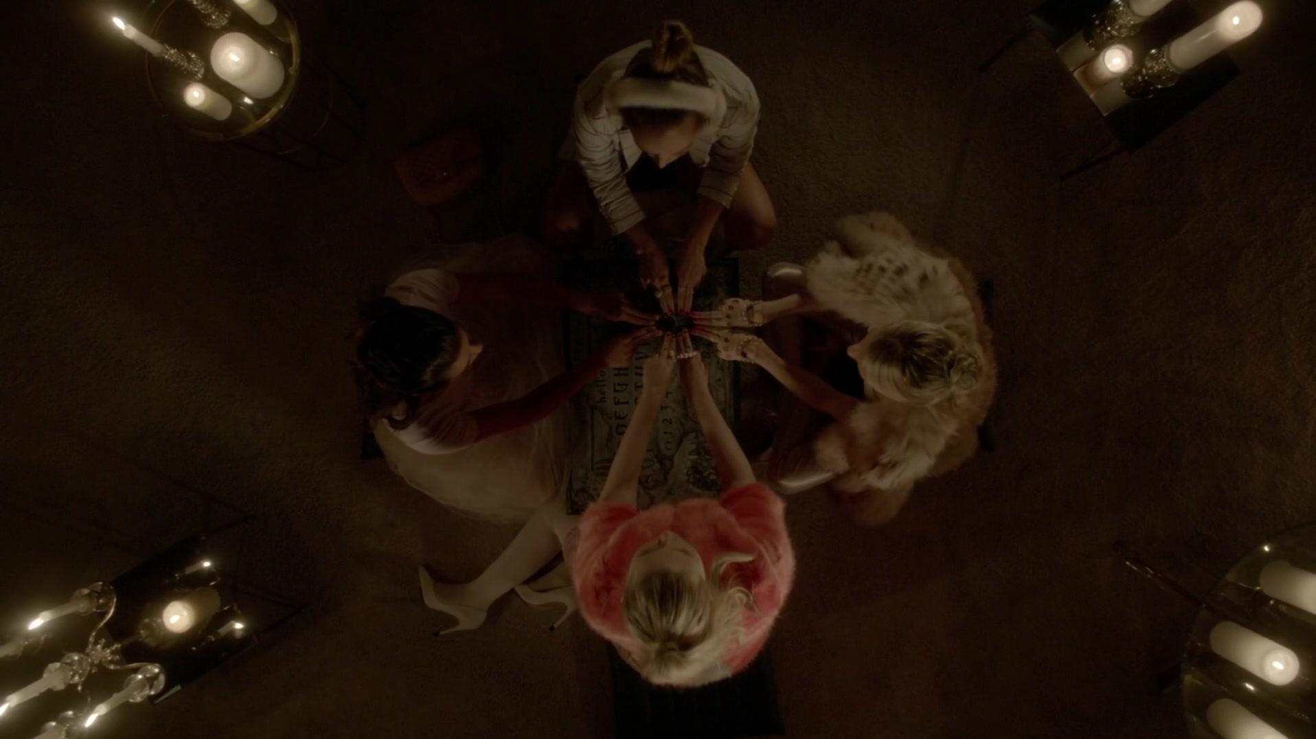 Scream_Queens_2015_S01E07_Beware_of_Young_Girls_4129.jpg
