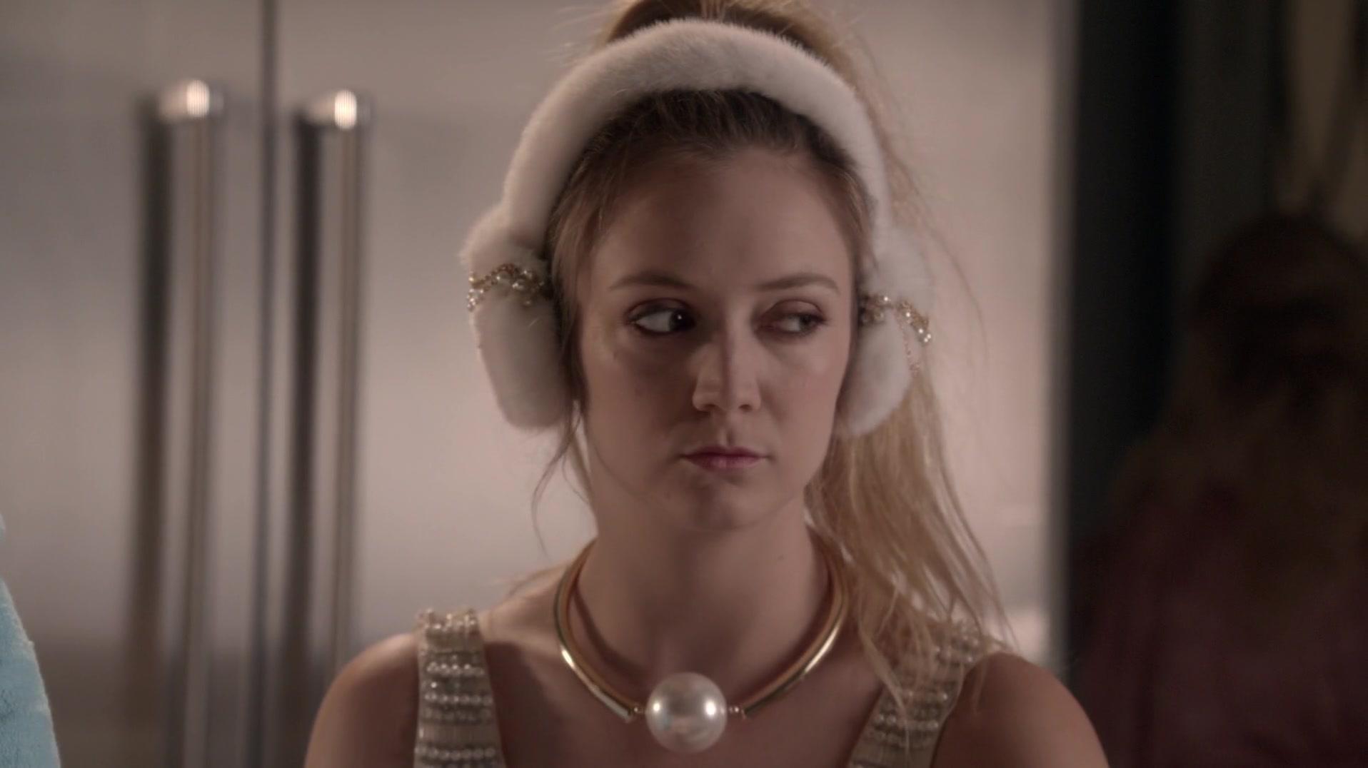 Scream_Queens_2015_S01E07_Beware_of_Young_Girls_4613.jpg