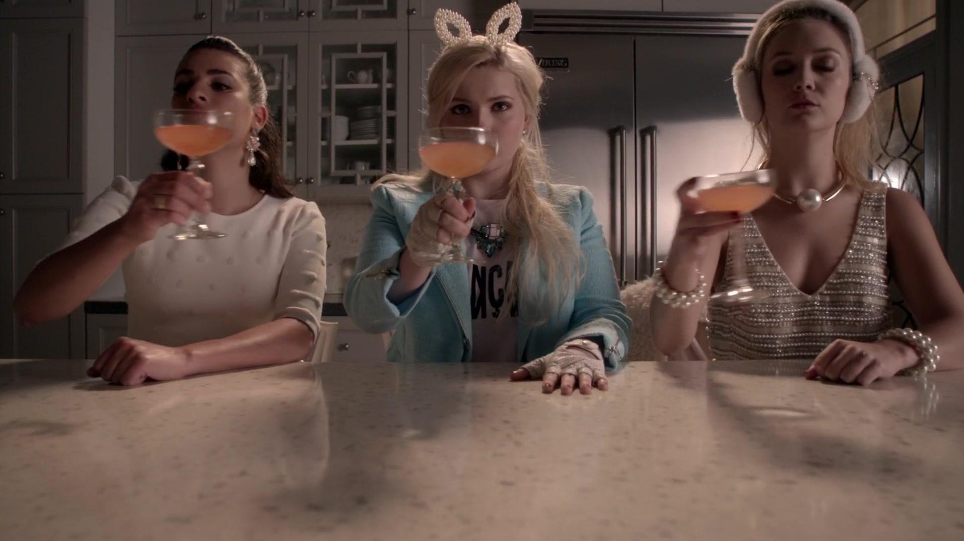 Scream_Queens_2015_S01E07_Beware_of_Young_Girls_4643.jpg Scream_Queens_2015_S01E07_Beware_of_Young_Girls_4643.jpg