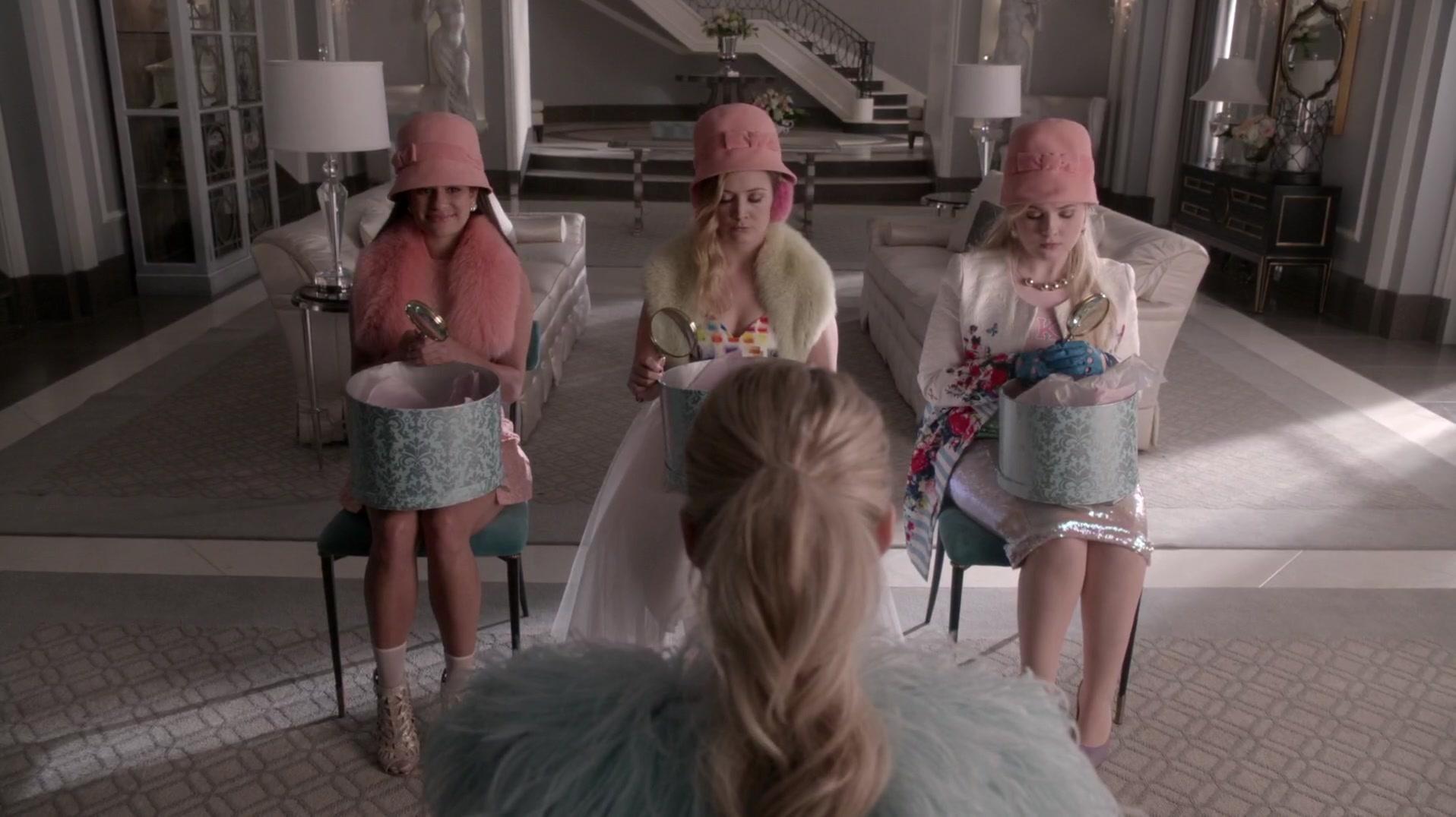 Scream_Queens_2015_S01E07_Beware_of_Young_Girls_5747.jpg