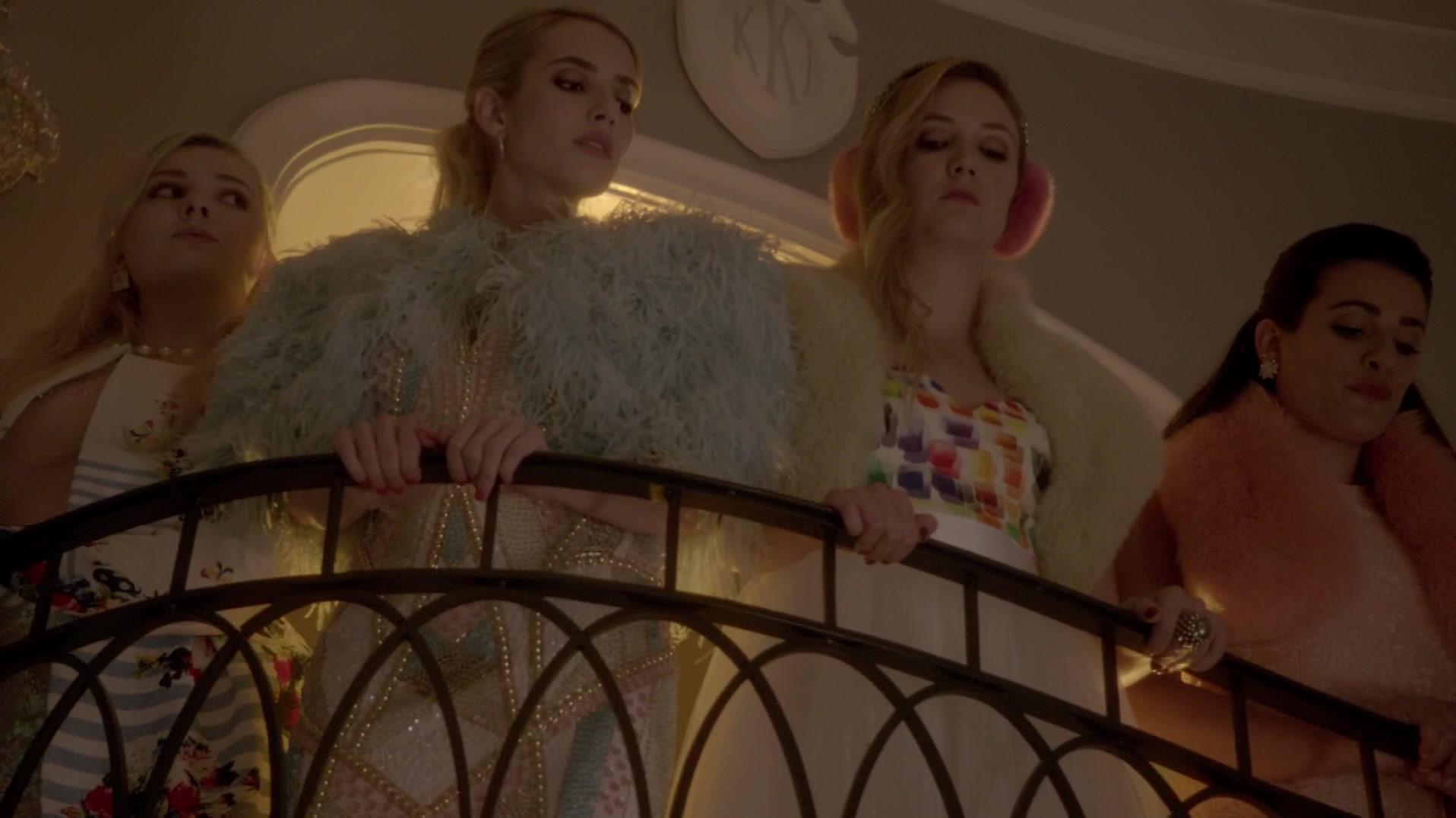 Scream_Queens_2015_S01E07_Beware_of_Young_Girls_6279.jpg