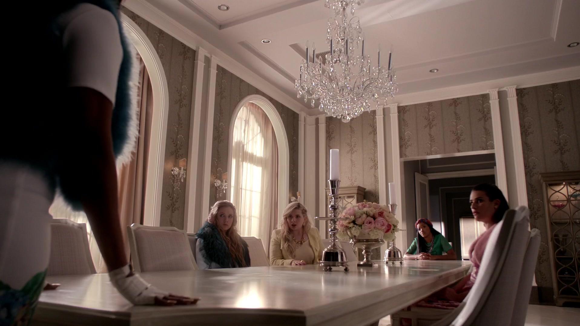 Scream_Queens_2015_S01E08_Mommie_Dearest_1080p_4764.jpg