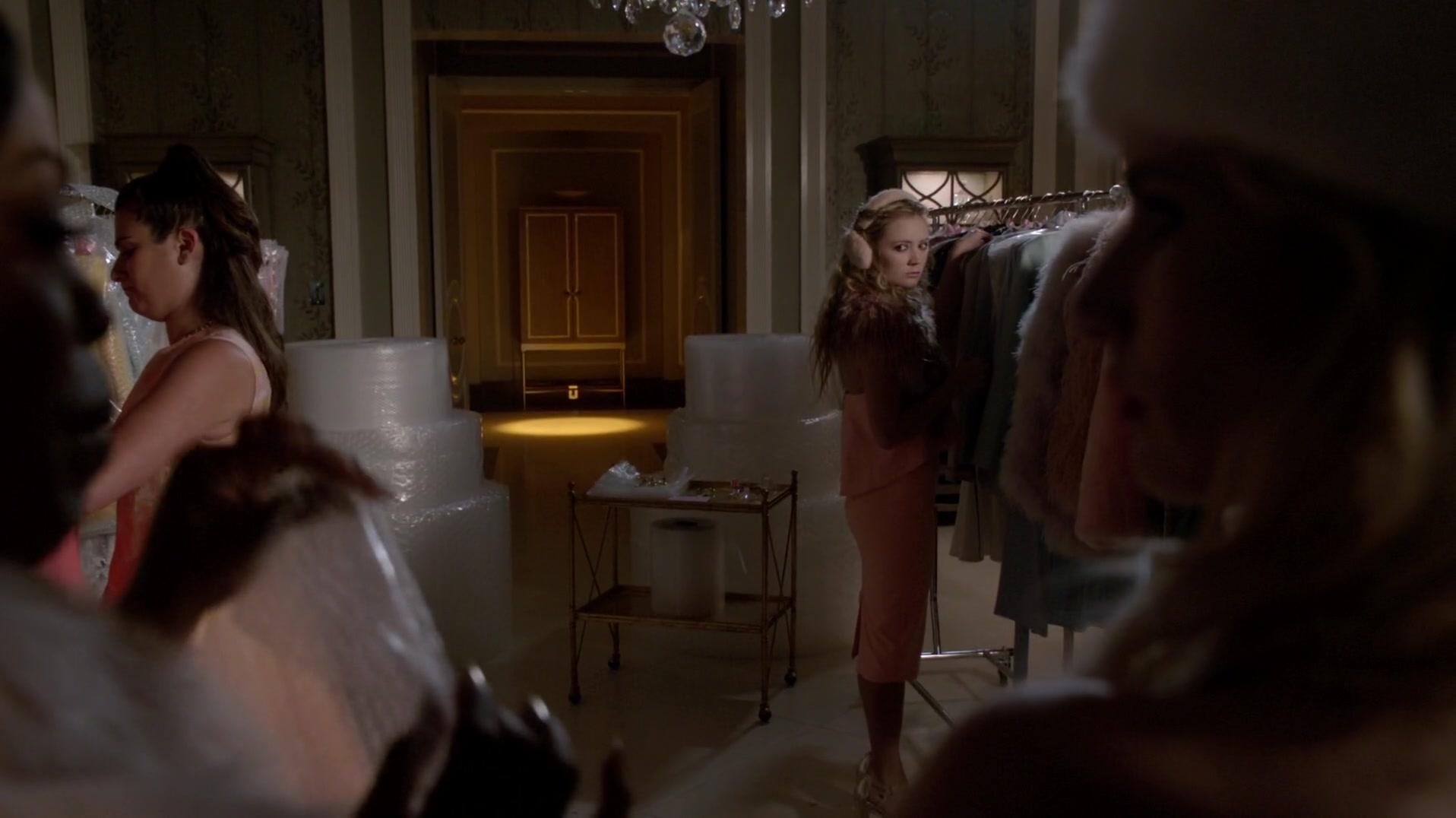 Scream_Queens_2015_S01E09_Ghost_Stories_1080p_0931.jpg