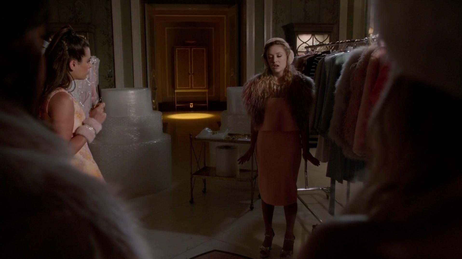 Scream_Queens_2015_S01E09_Ghost_Stories_1080p_0960.jpg