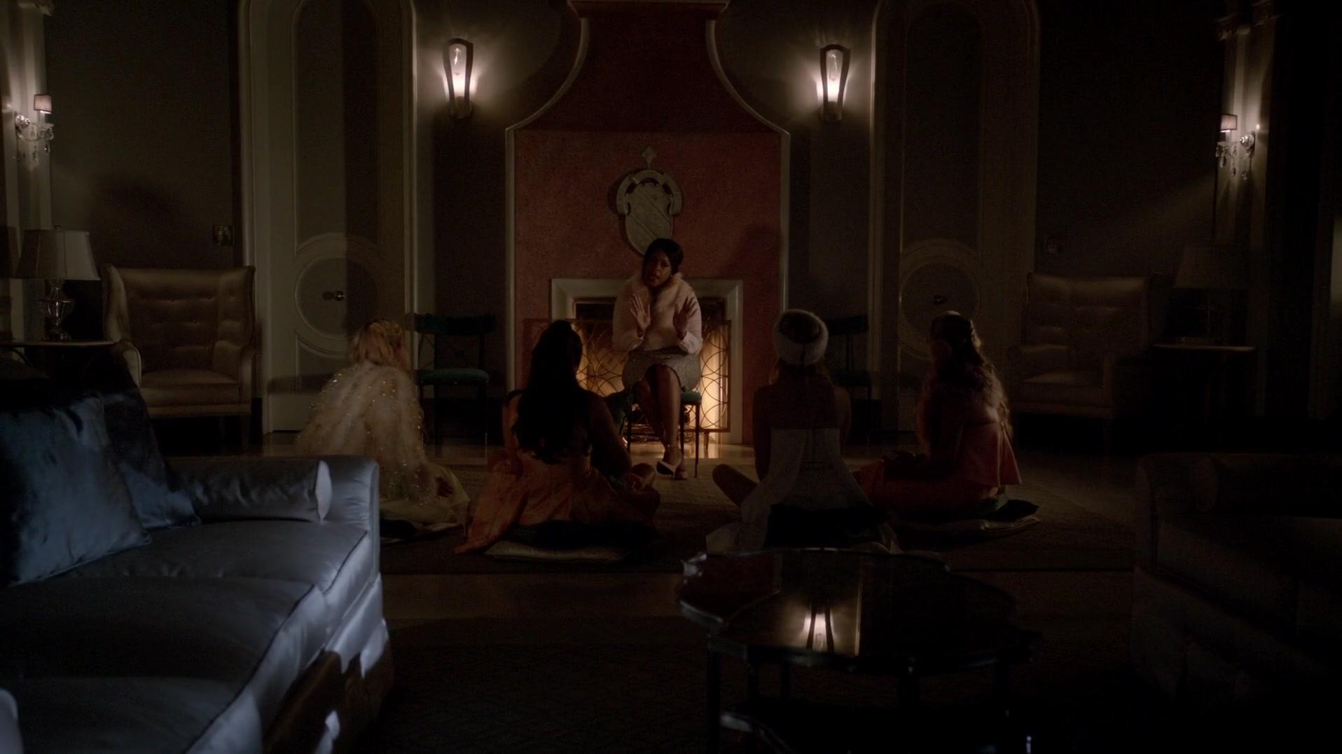 Scream_Queens_2015_S01E09_Ghost_Stories_1080p_1364.jpg