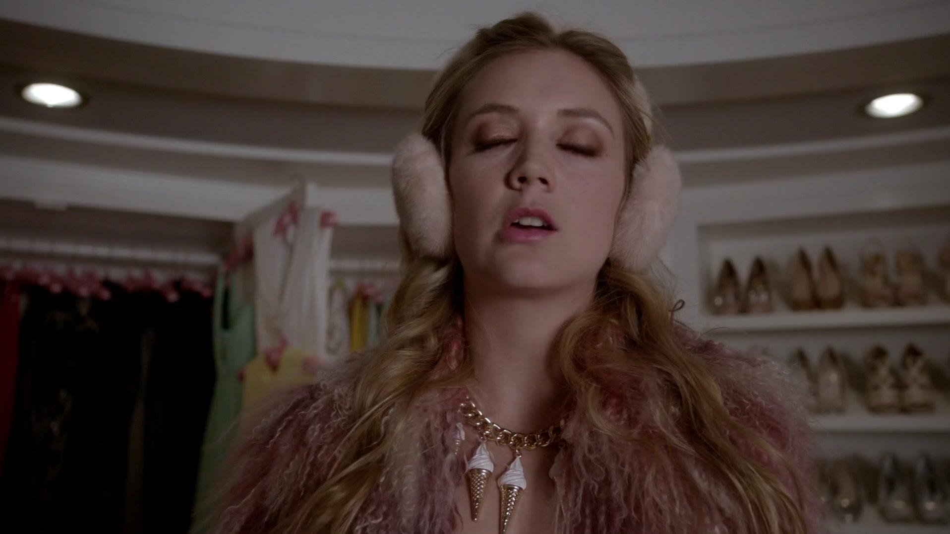 Scream_Queens_2015_S01E09_Ghost_Stories_1080p_4378.jpg