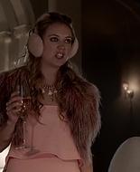 Scream_Queens_2015_S01E09_Ghost_Stories_1080p_2997.jpg