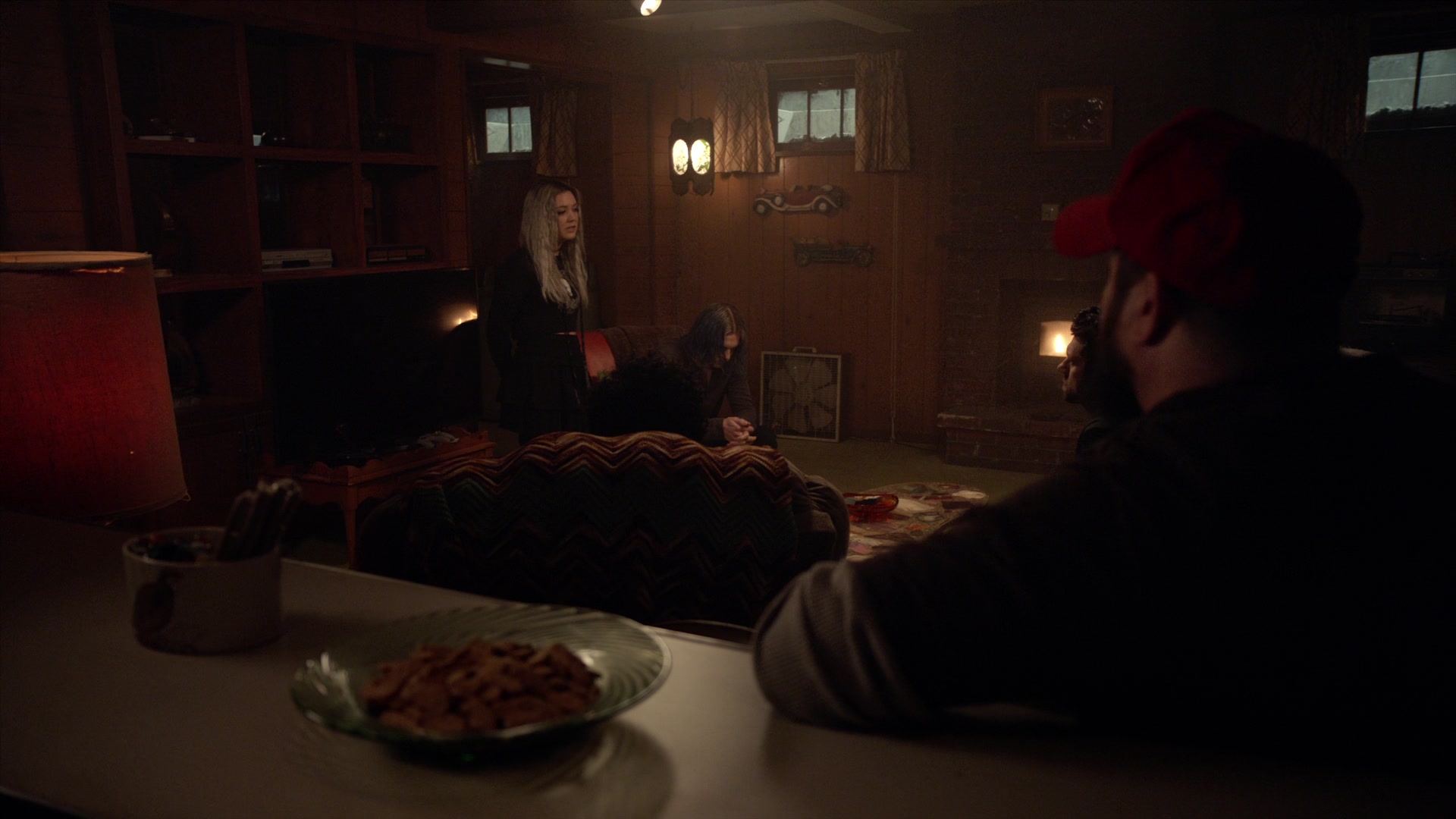 American_Horror_Story_S07_E05_Holes_1080p_BluRay_000317.jpg