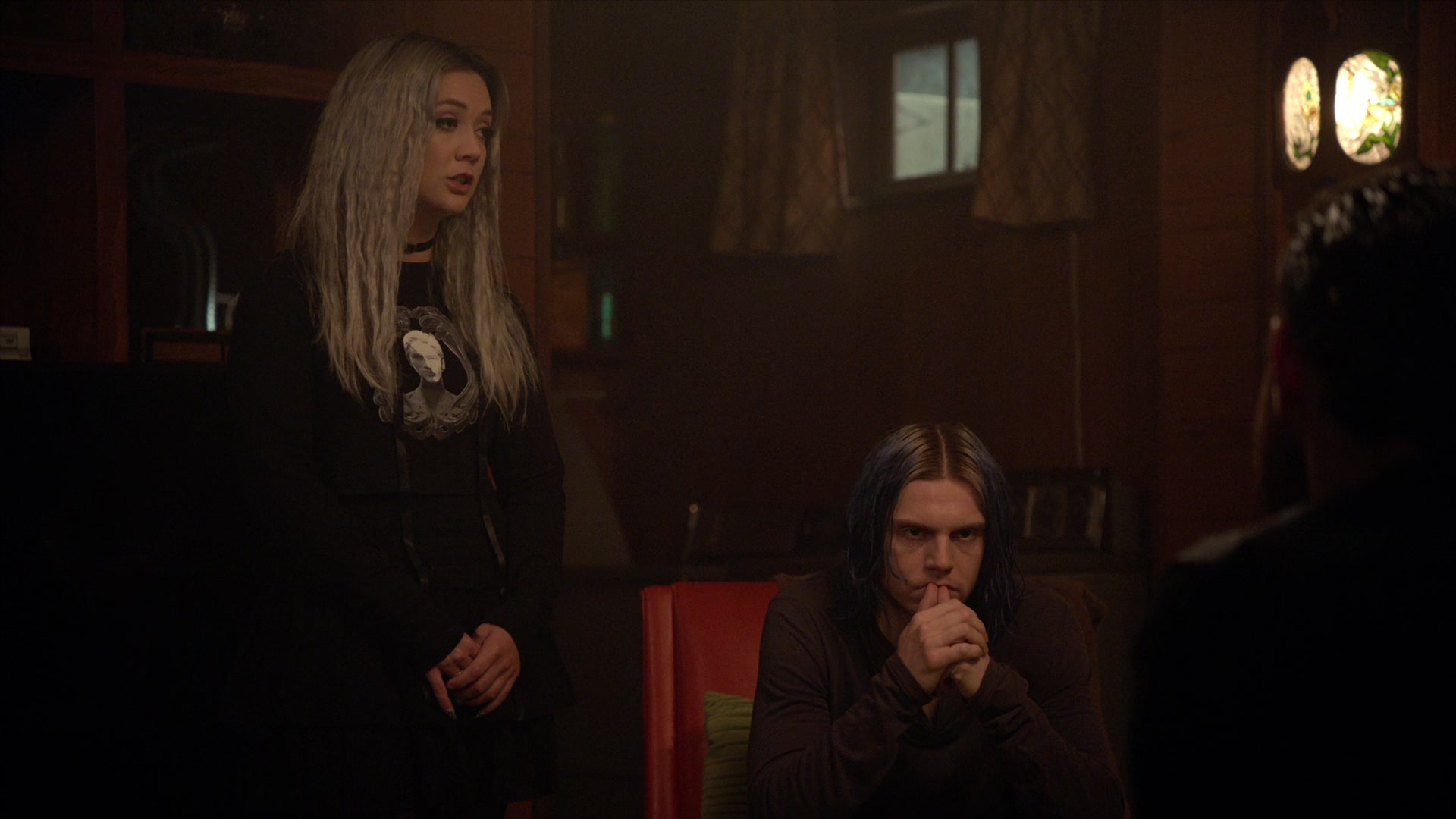 American_Horror_Story_S07_E05_Holes_1080p_BluRay_000337.jpg