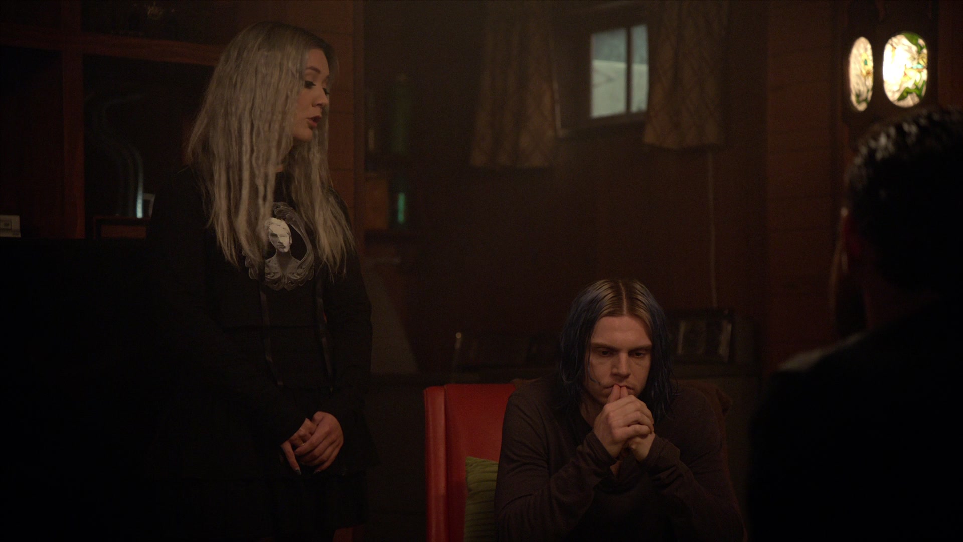 American_Horror_Story_S07_E05_Holes_1080p_BluRay_000338.jpg