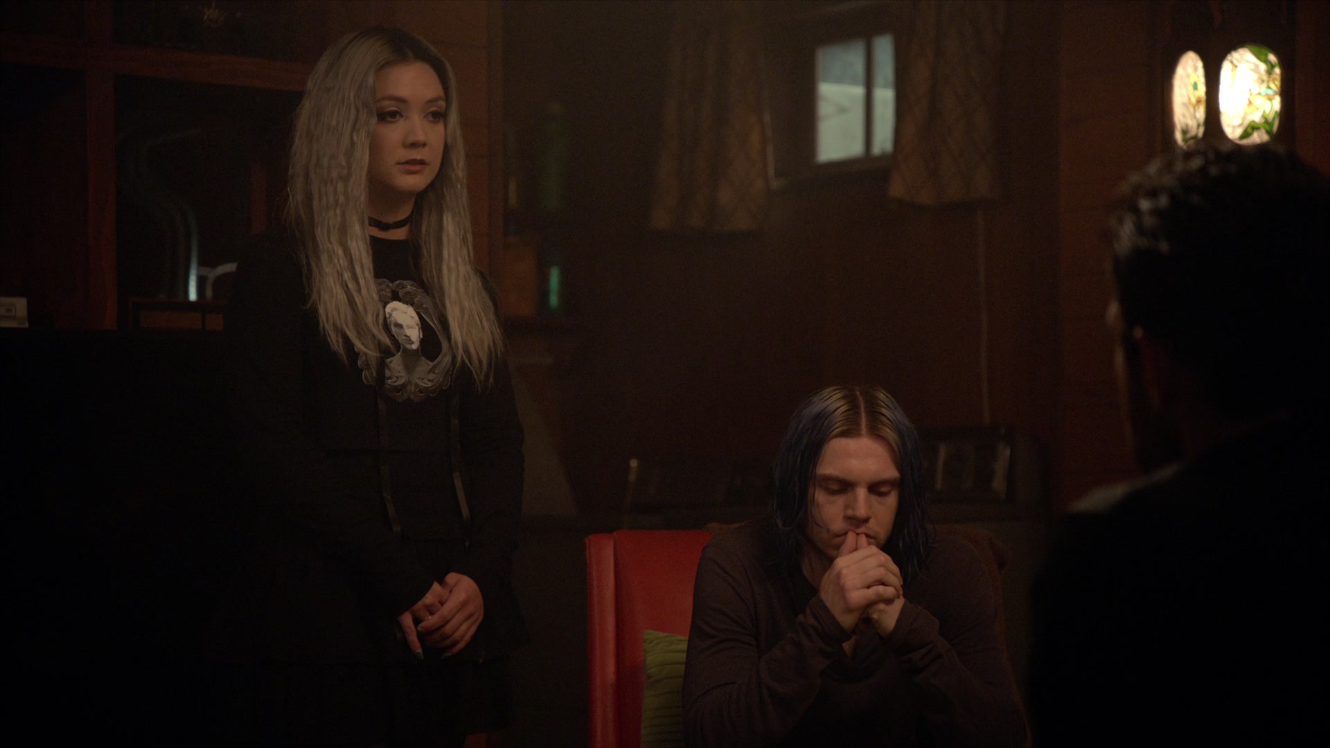 American_Horror_Story_S07_E05_Holes_1080p_BluRay_000345.jpg