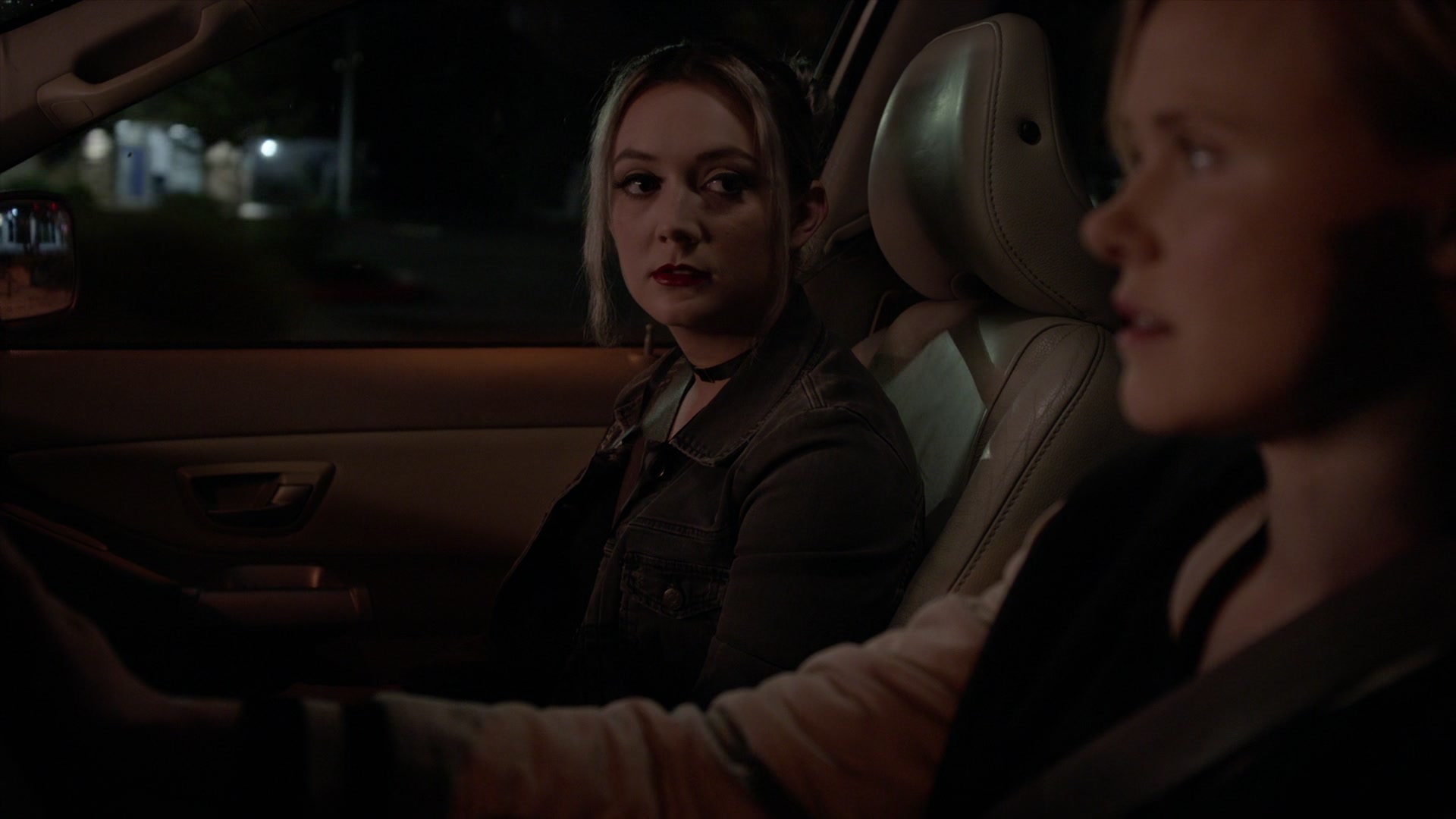 American_Horror_Story_S07_E05_Holes_1080p_BluRay_001768.jpg