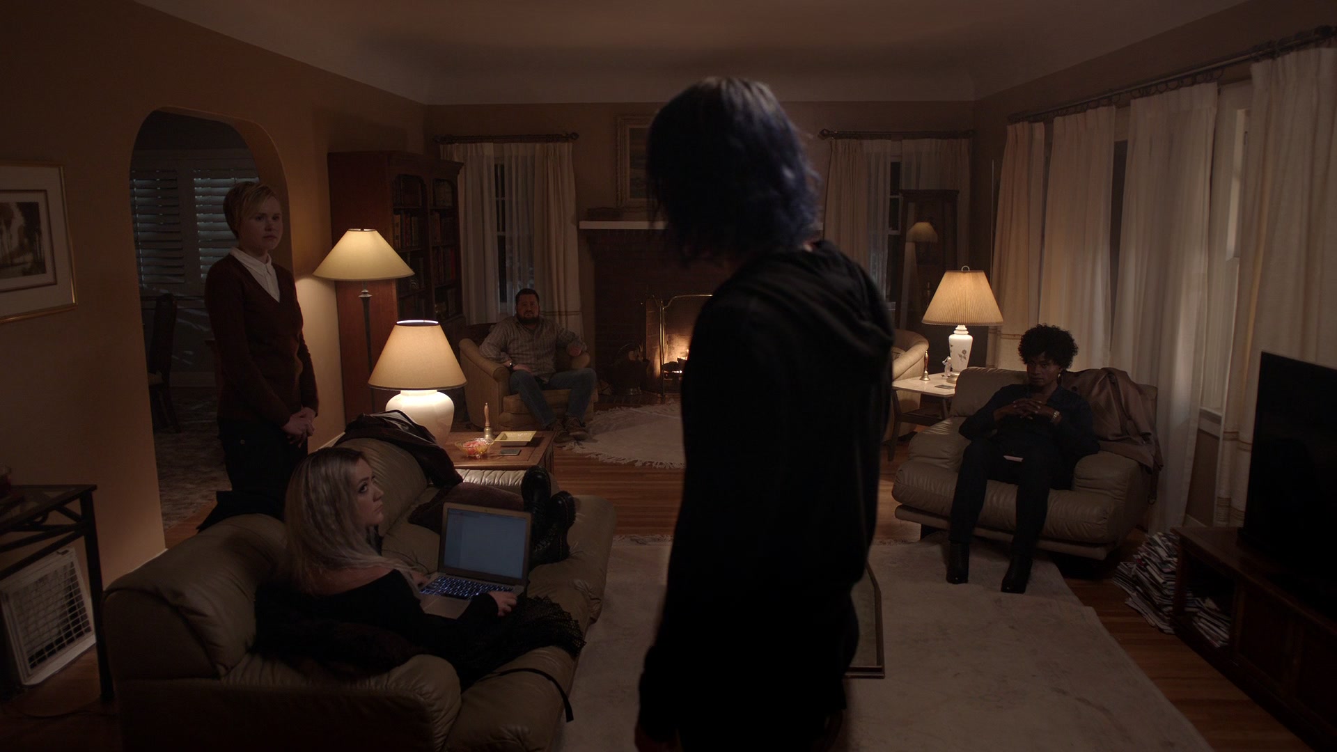 American_Horror_Story_S07_E05_Holes_1080p_BluRay_004056.jpg