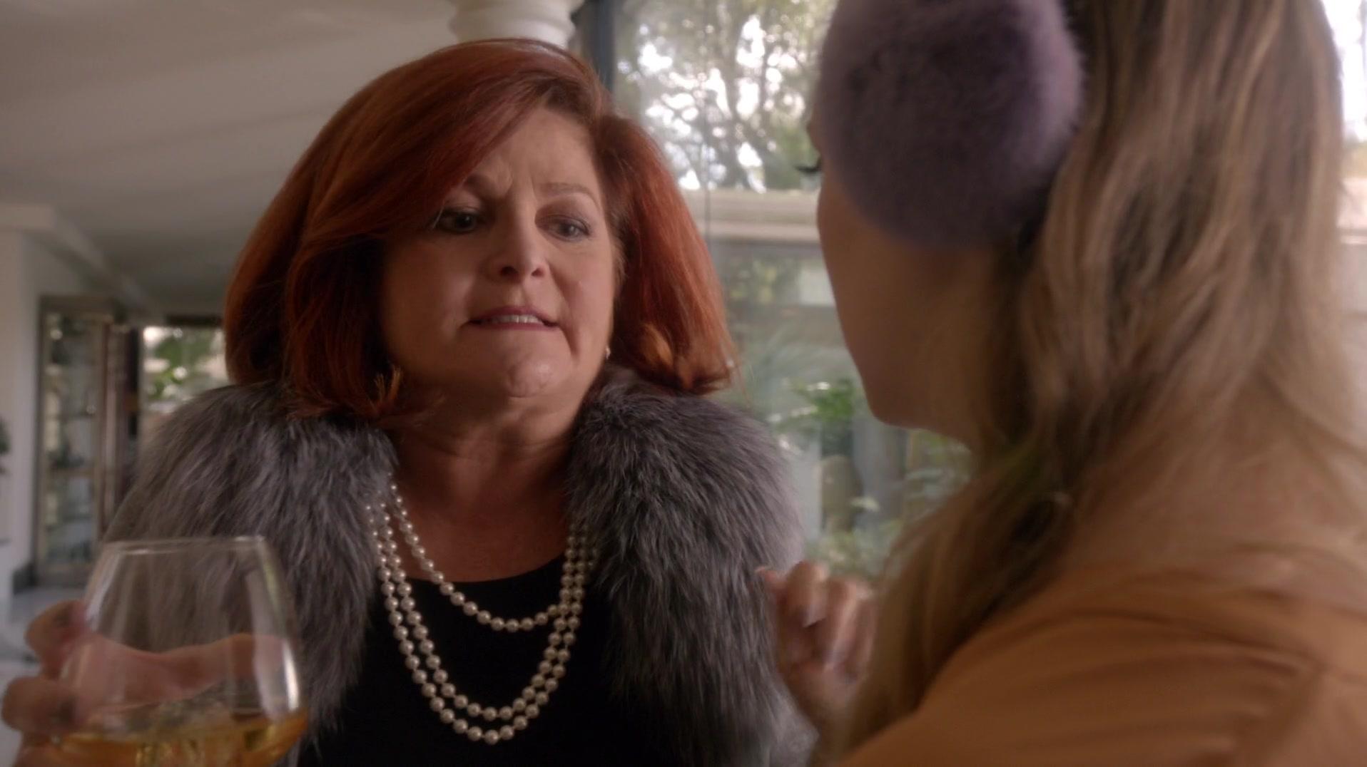 Scream_Queens_2015_S01E10_Thanksgiving_1080p_0926.jpg