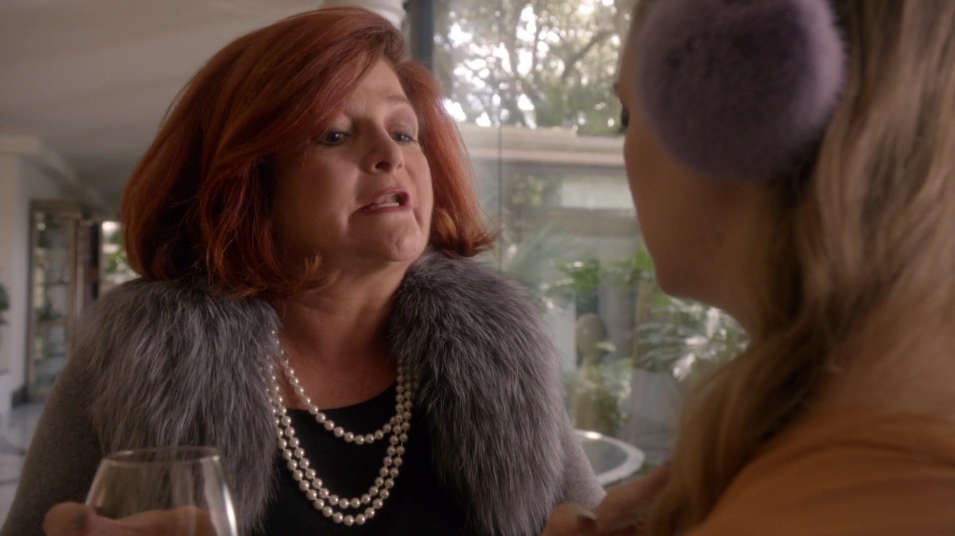 Scream_Queens_2015_S01E10_Thanksgiving_1080p_0928.jpg