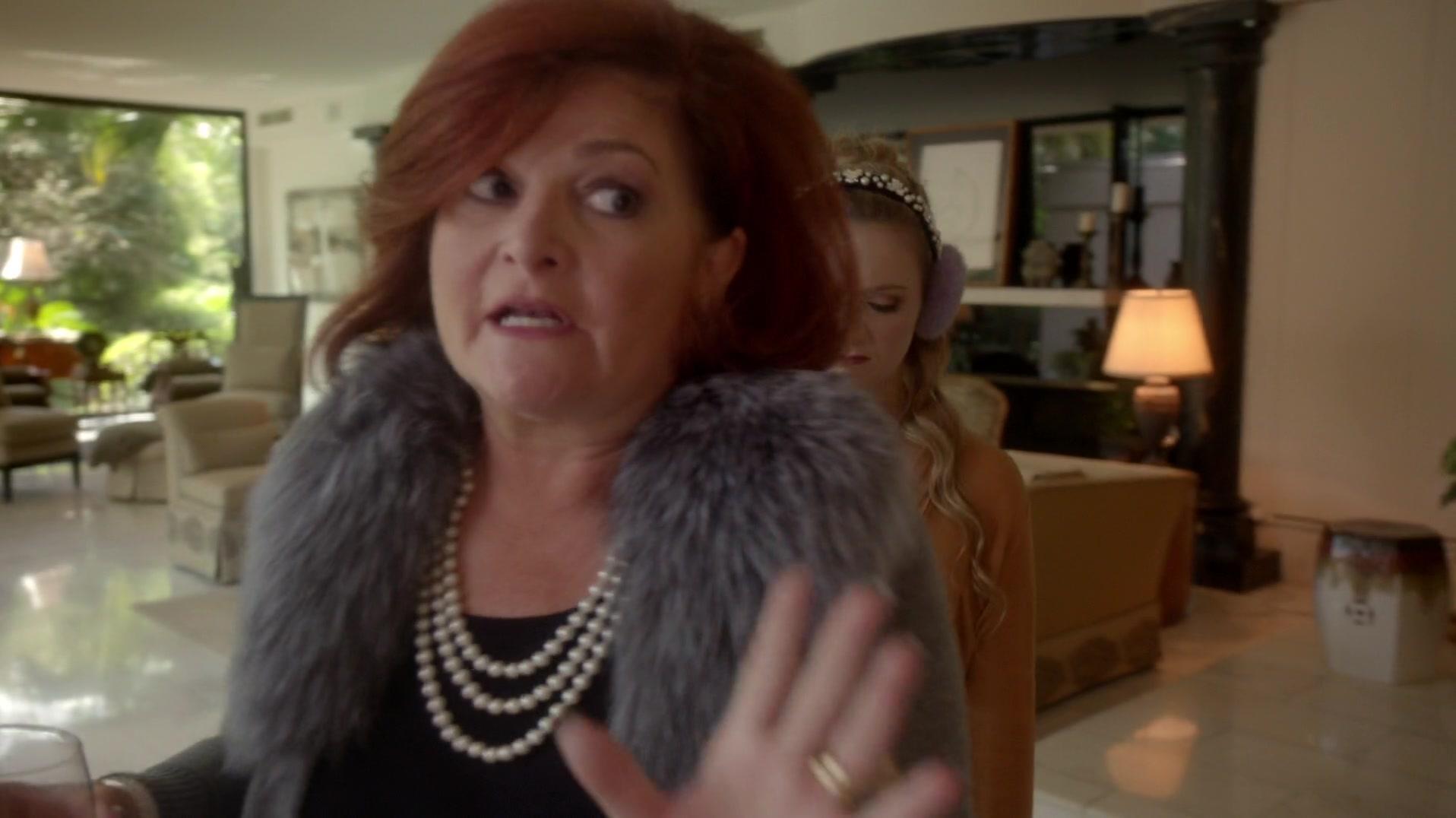 Scream_Queens_2015_S01E10_Thanksgiving_1080p_0947.jpg