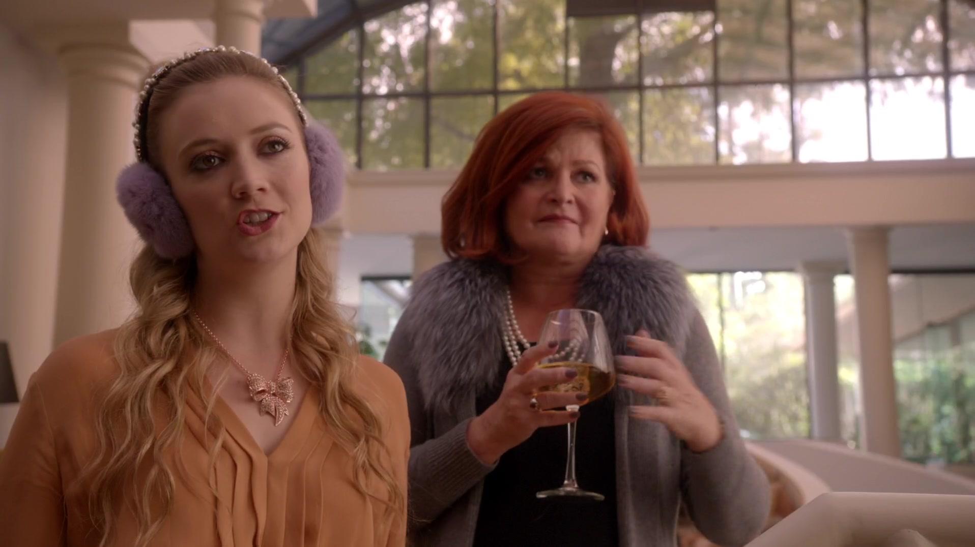 Scream_Queens_2015_S01E10_Thanksgiving_1080p_1028.jpg
