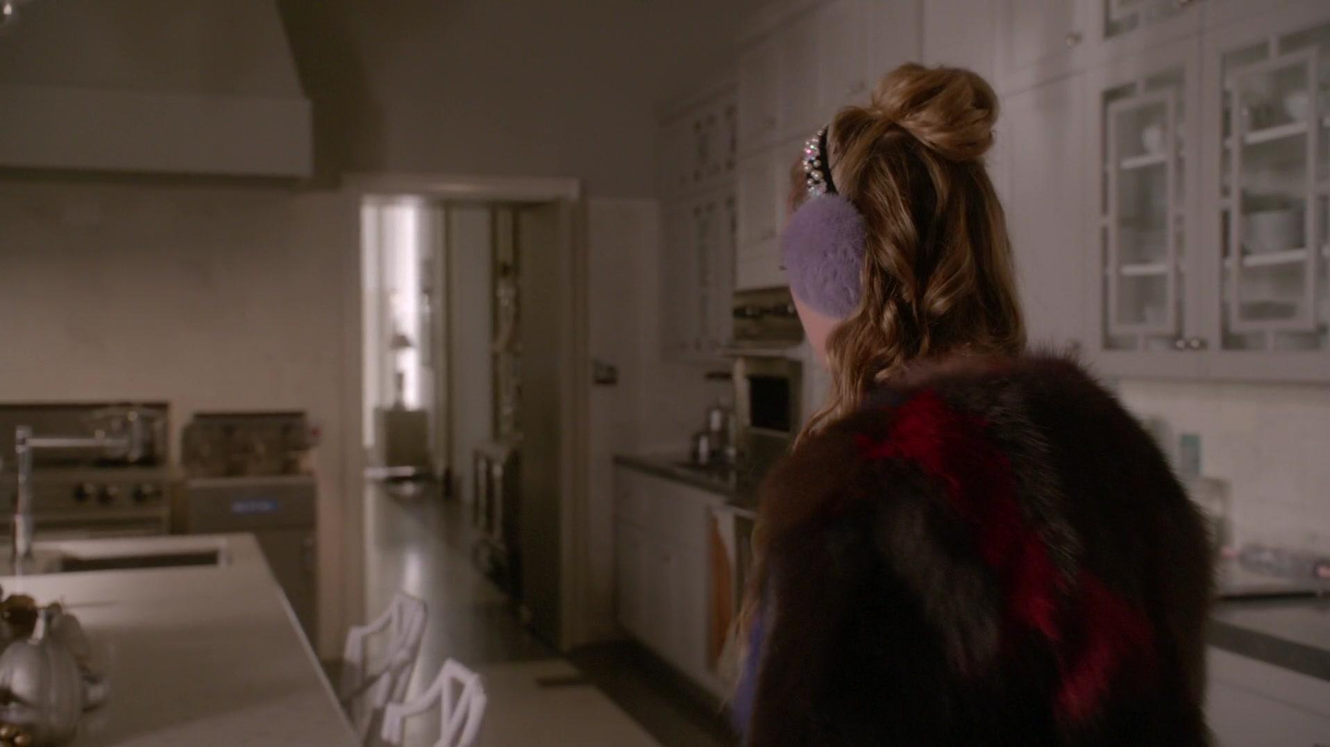 Scream_Queens_2015_S01E10_Thanksgiving_1080p_1408.jpg