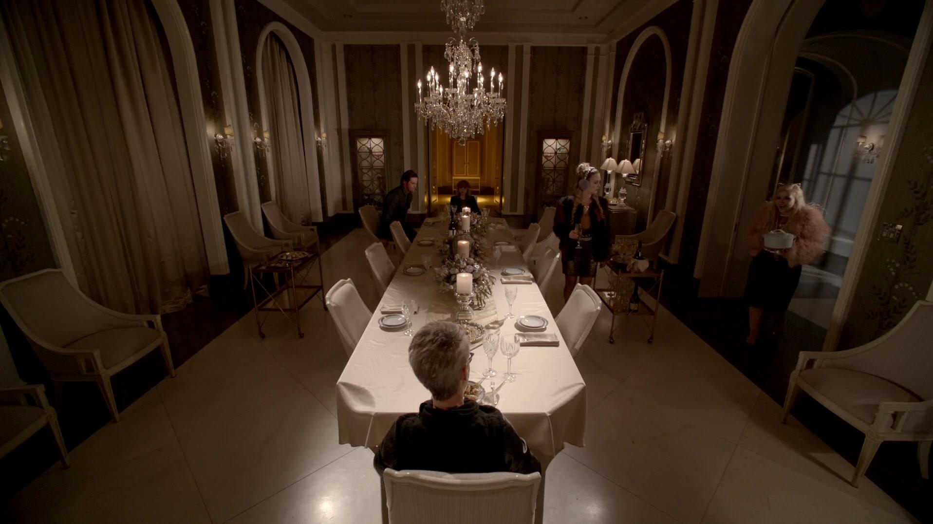 Scream_Queens_2015_S01E10_Thanksgiving_1080p_3332.jpg