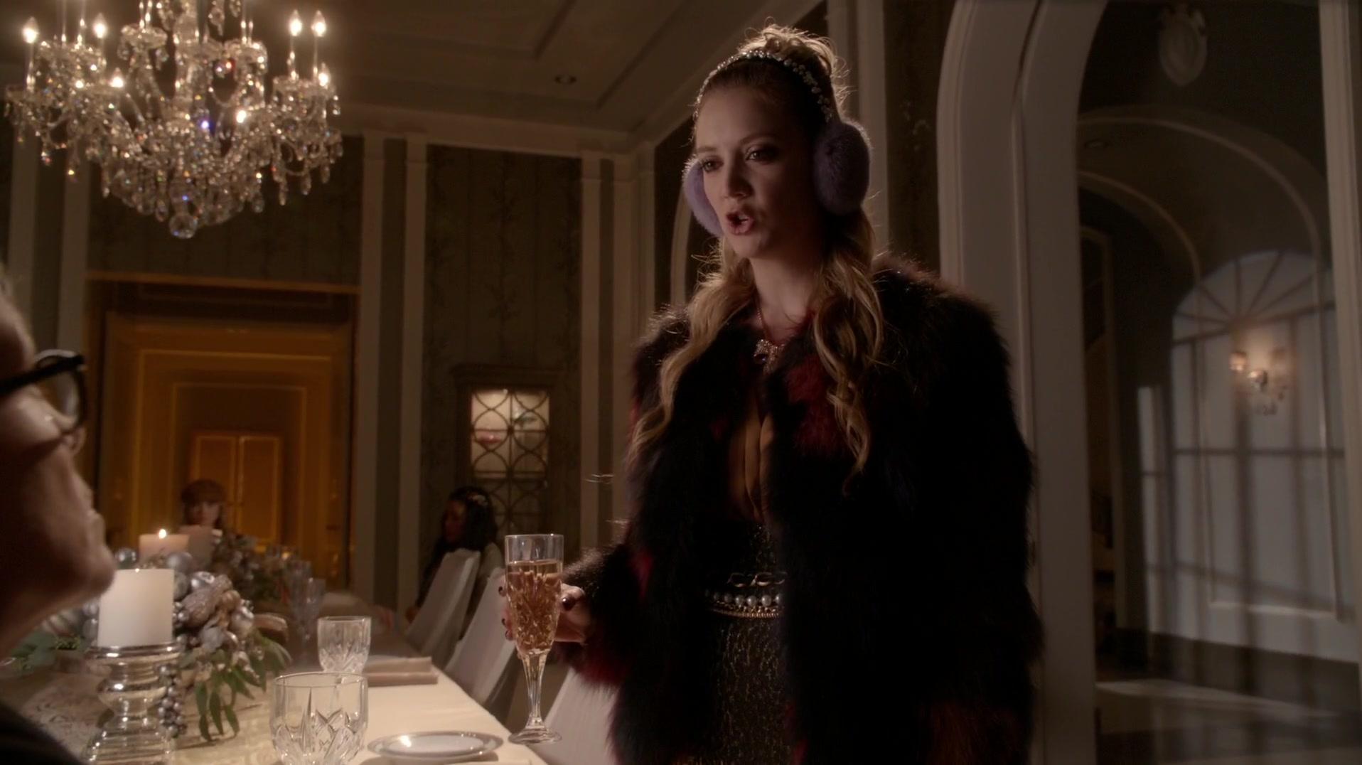 Scream_Queens_2015_S01E10_Thanksgiving_1080p_3476.jpg