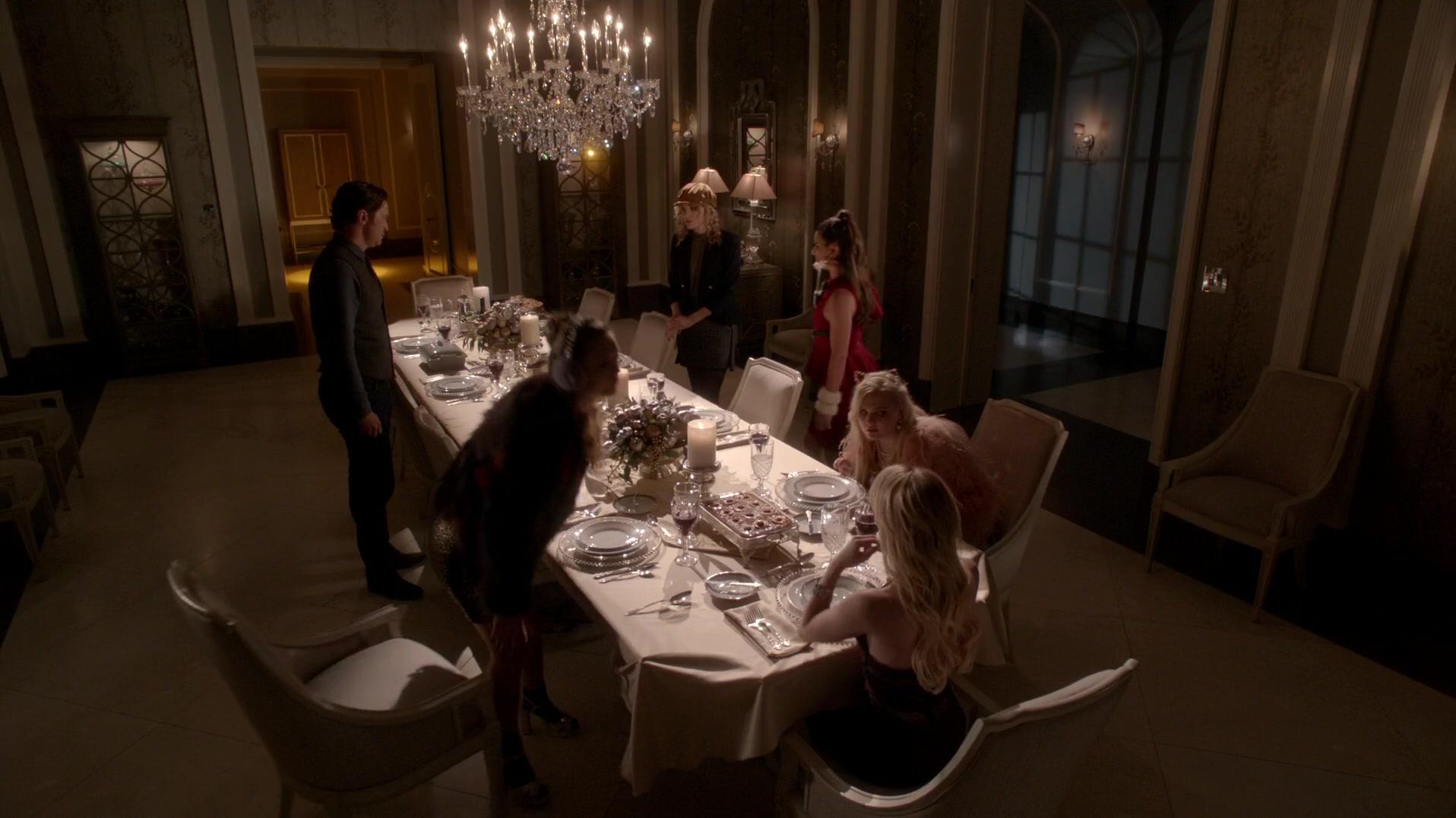 Scream_Queens_2015_S01E10_Thanksgiving_1080p_6090.jpg