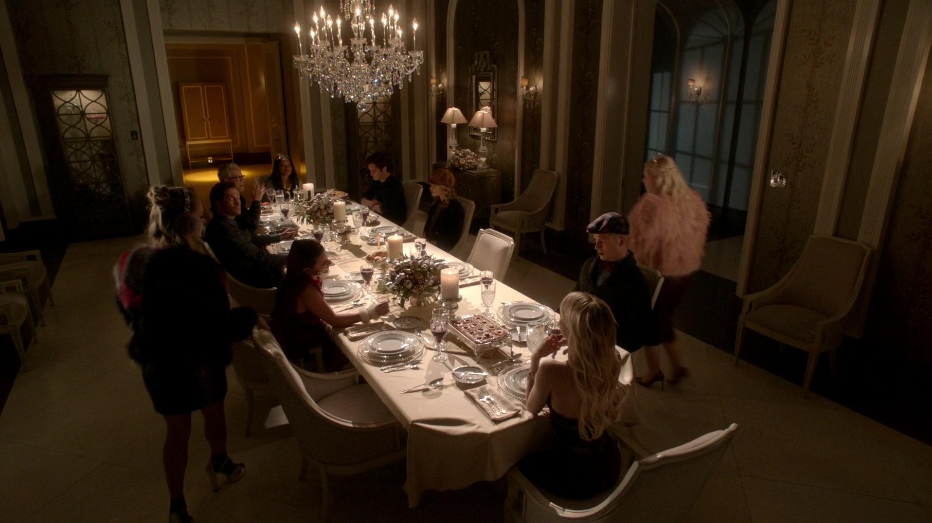Scream_Queens_2015_S01E10_Thanksgiving_1080p_6197.jpg