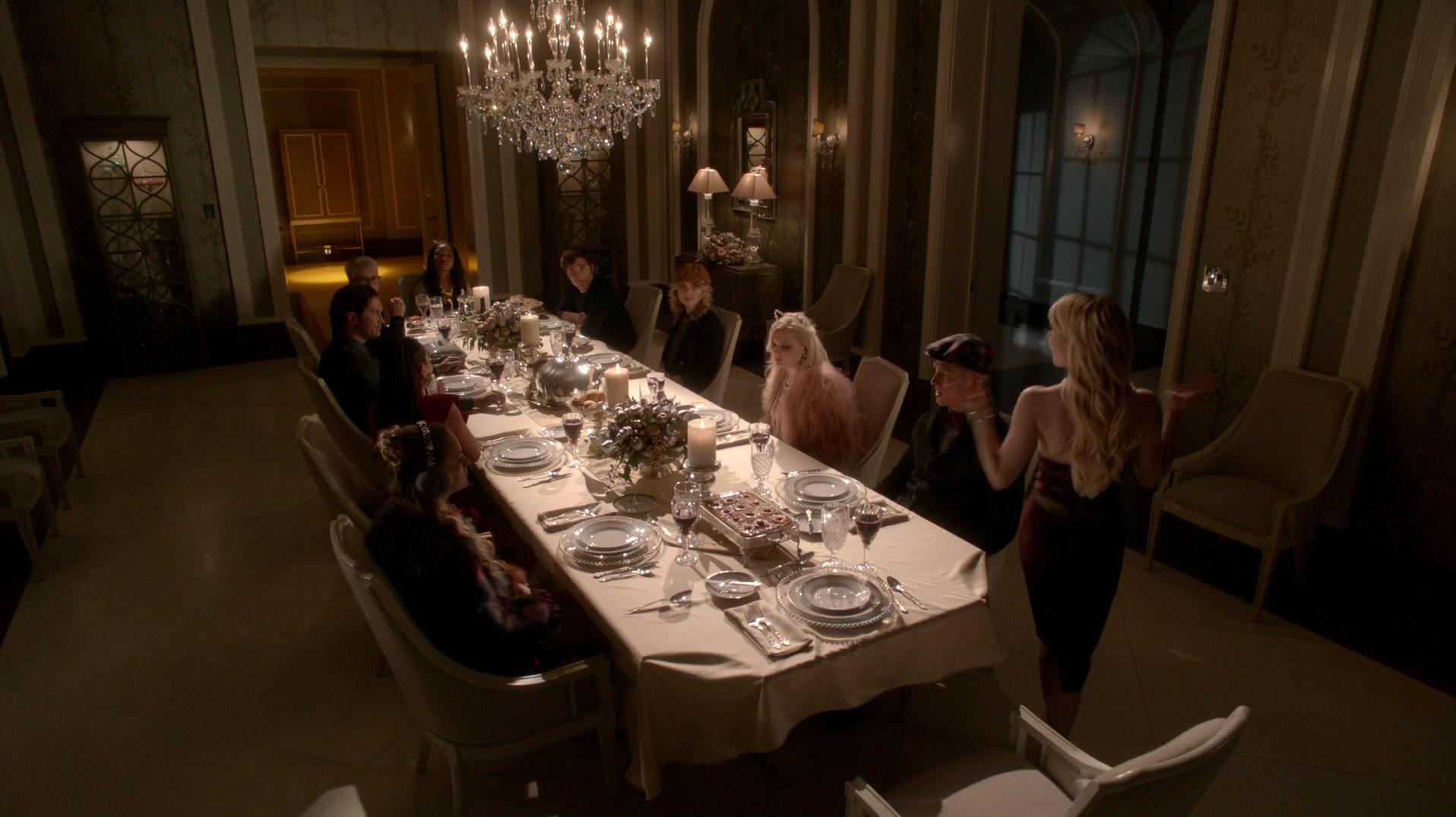 Scream_Queens_2015_S01E10_Thanksgiving_1080p_6218.jpg