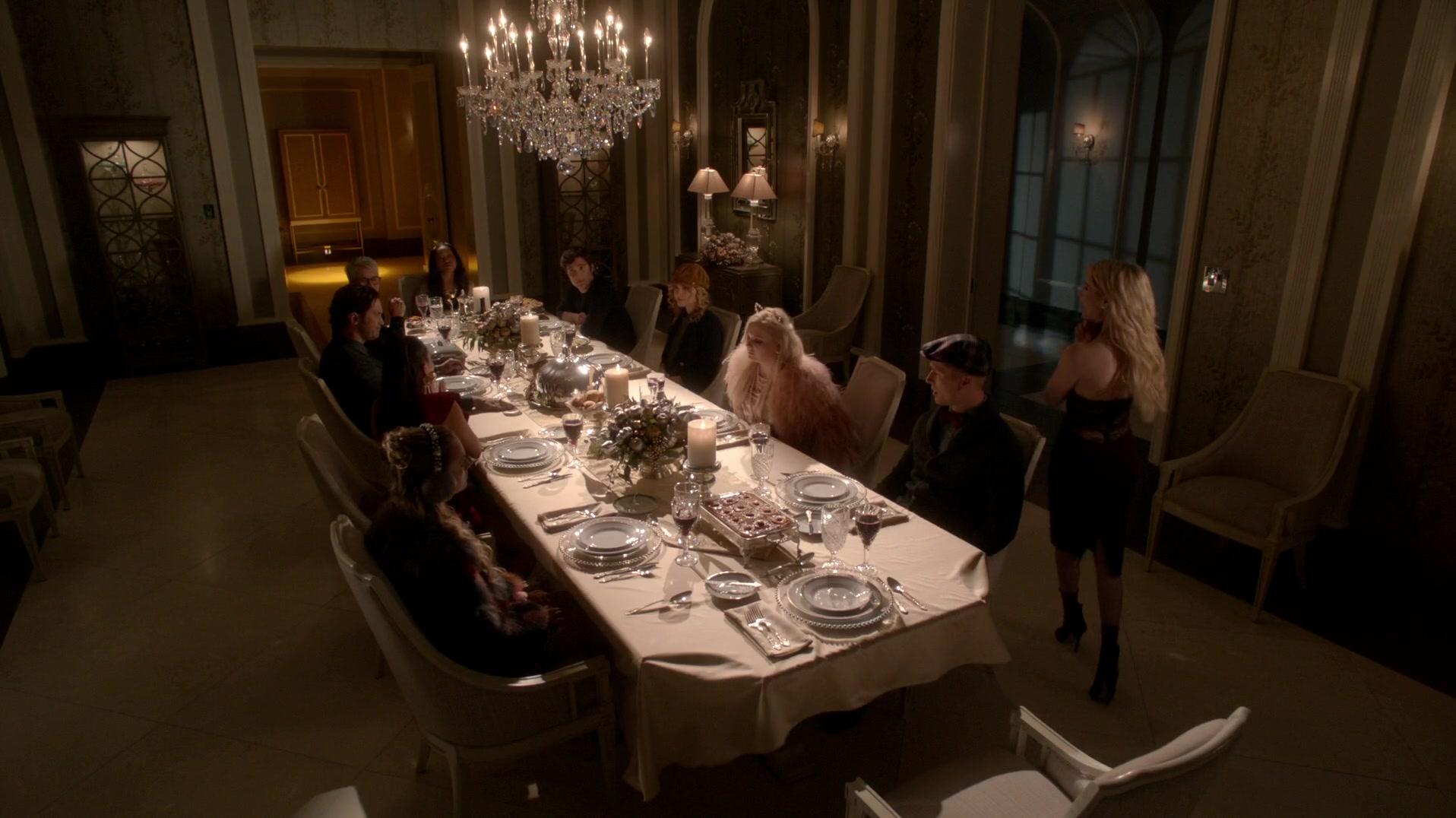 Scream_Queens_2015_S01E10_Thanksgiving_1080p_6220.jpg