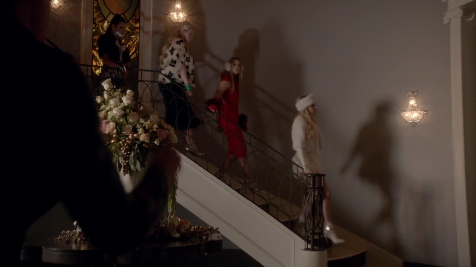 Scream_Queens_2015_S01E11_Black_Friday_1080p__0378.jpg