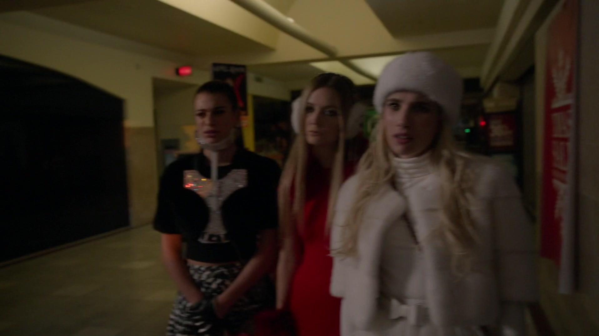Scream_Queens_2015_S01E11_Black_Friday_1080p__1187.jpg