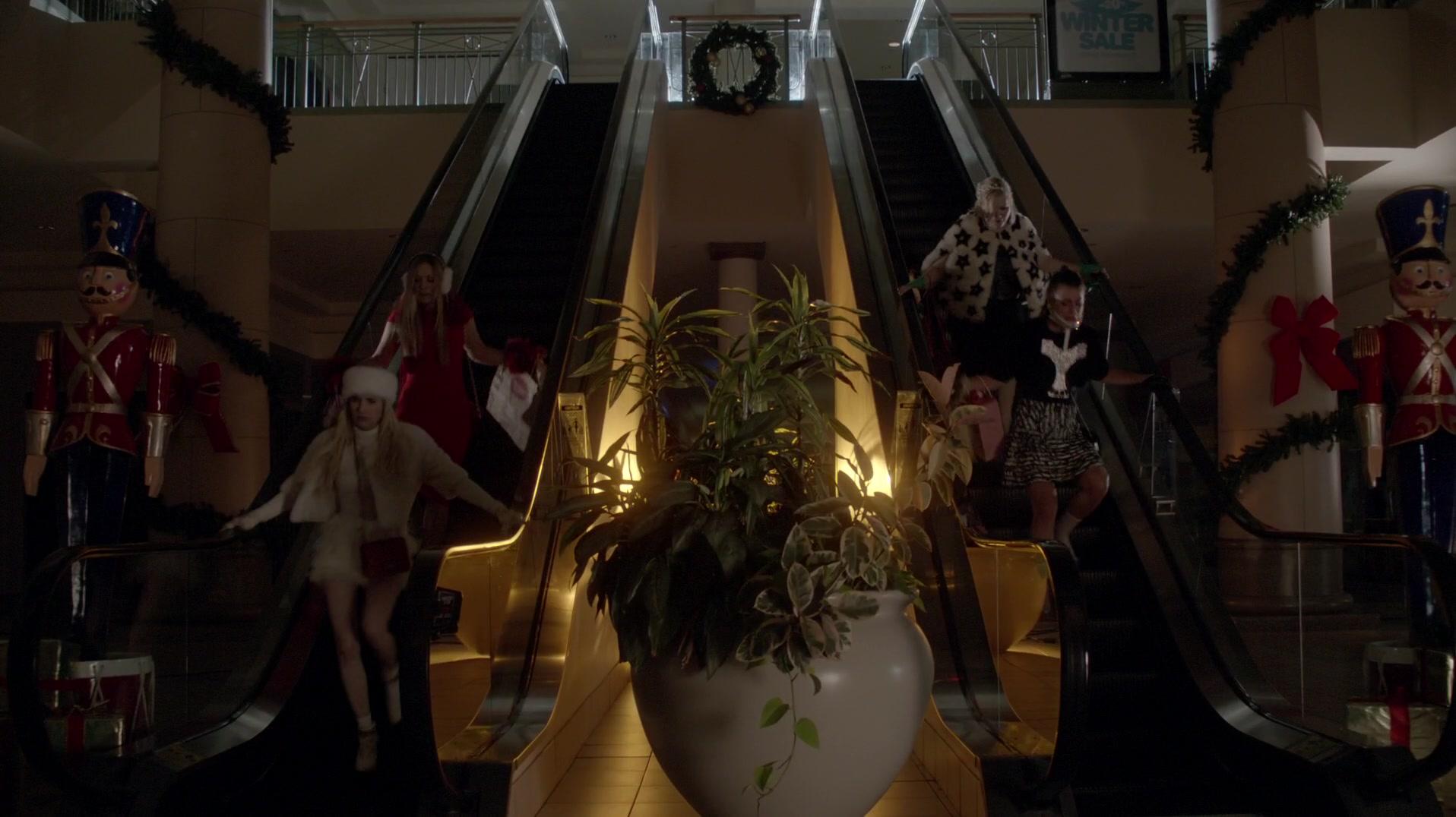 Scream_Queens_2015_S01E11_Black_Friday_1080p__1244.jpg