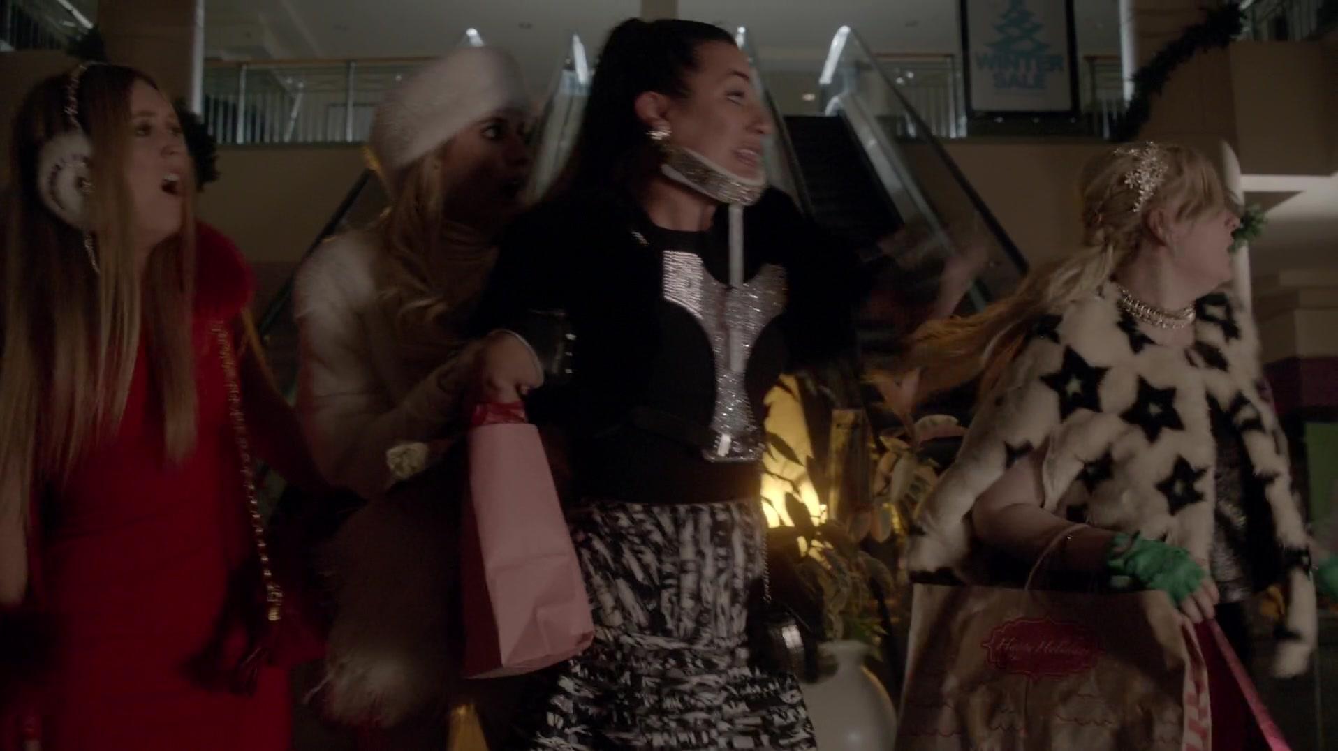 Scream_Queens_2015_S01E11_Black_Friday_1080p__1254.jpg
