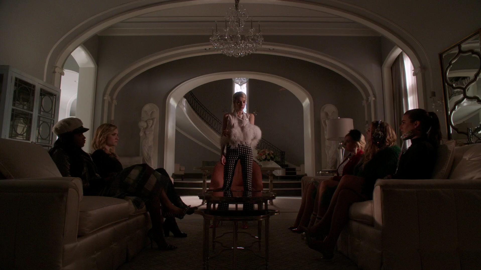 Scream_Queens_2015_S01E11_Black_Friday_1080p__1642.jpg