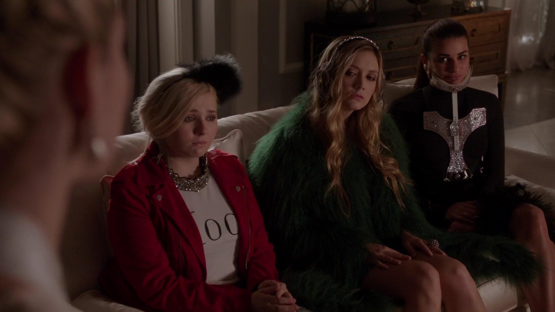 Scream_Queens_2015_S01E11_Black_Friday_1080p__1753.jpg