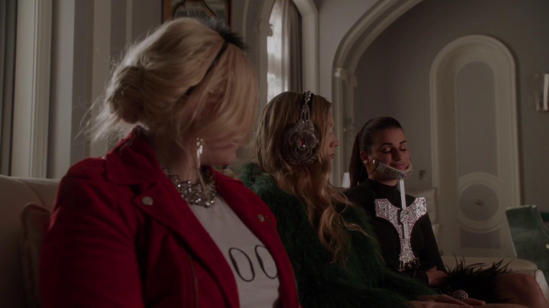 Scream_Queens_2015_S01E11_Black_Friday_1080p__1921.jpg