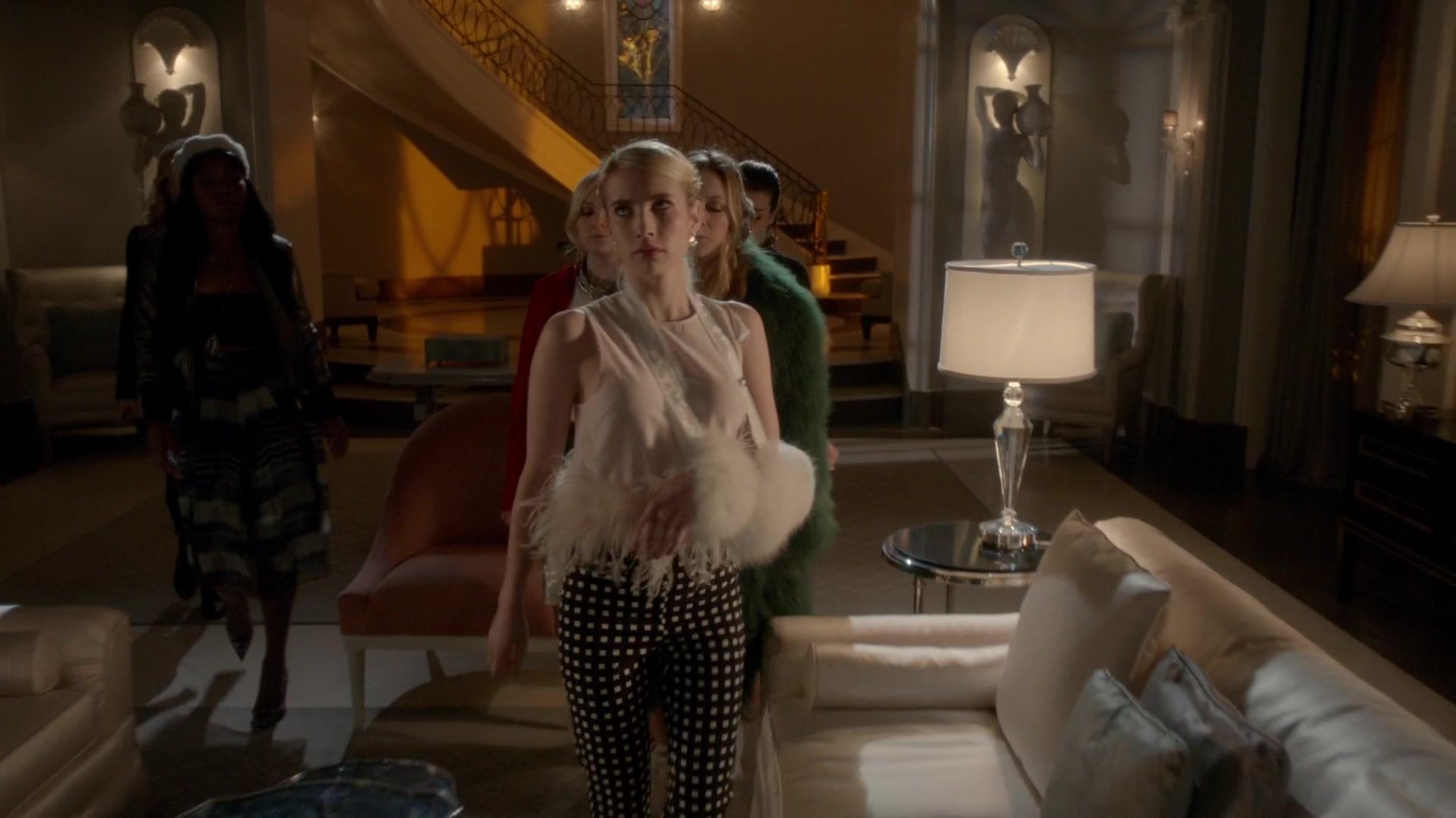 Scream_Queens_2015_S01E11_Black_Friday_1080p__3752.jpg